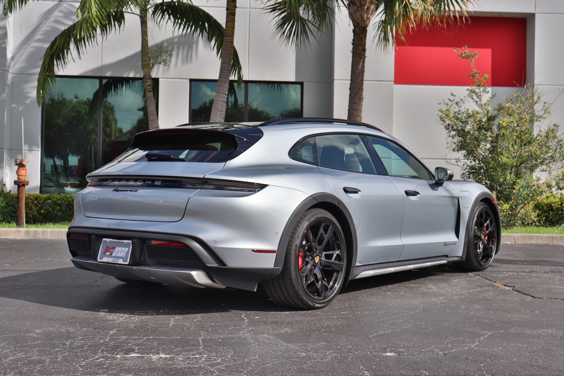 Used-2023-Porsche-Taycan-4S-Cross-Turismo