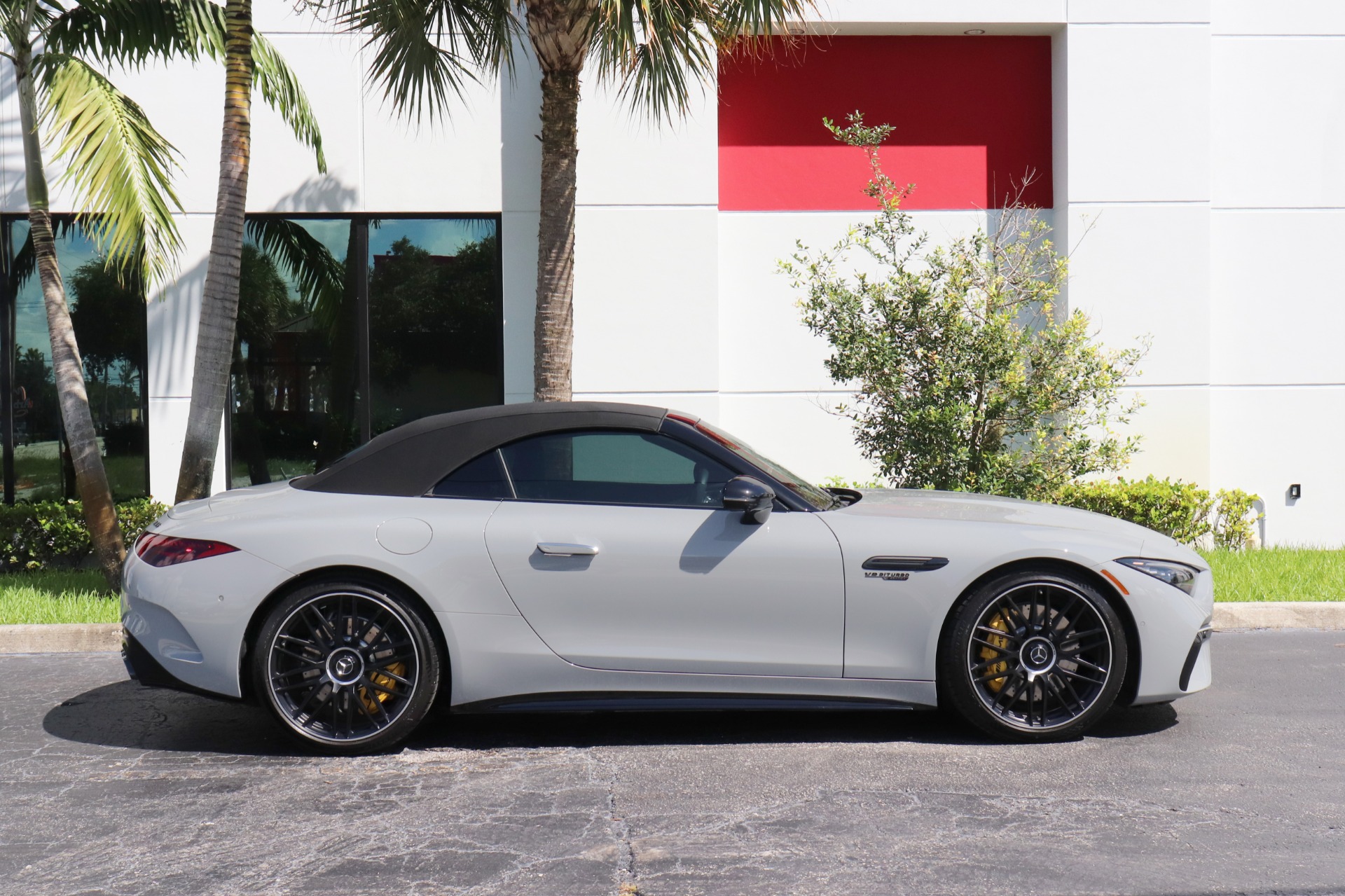 Used-2022-Mercedes-Benz-SL-Class-AMG-SL-63