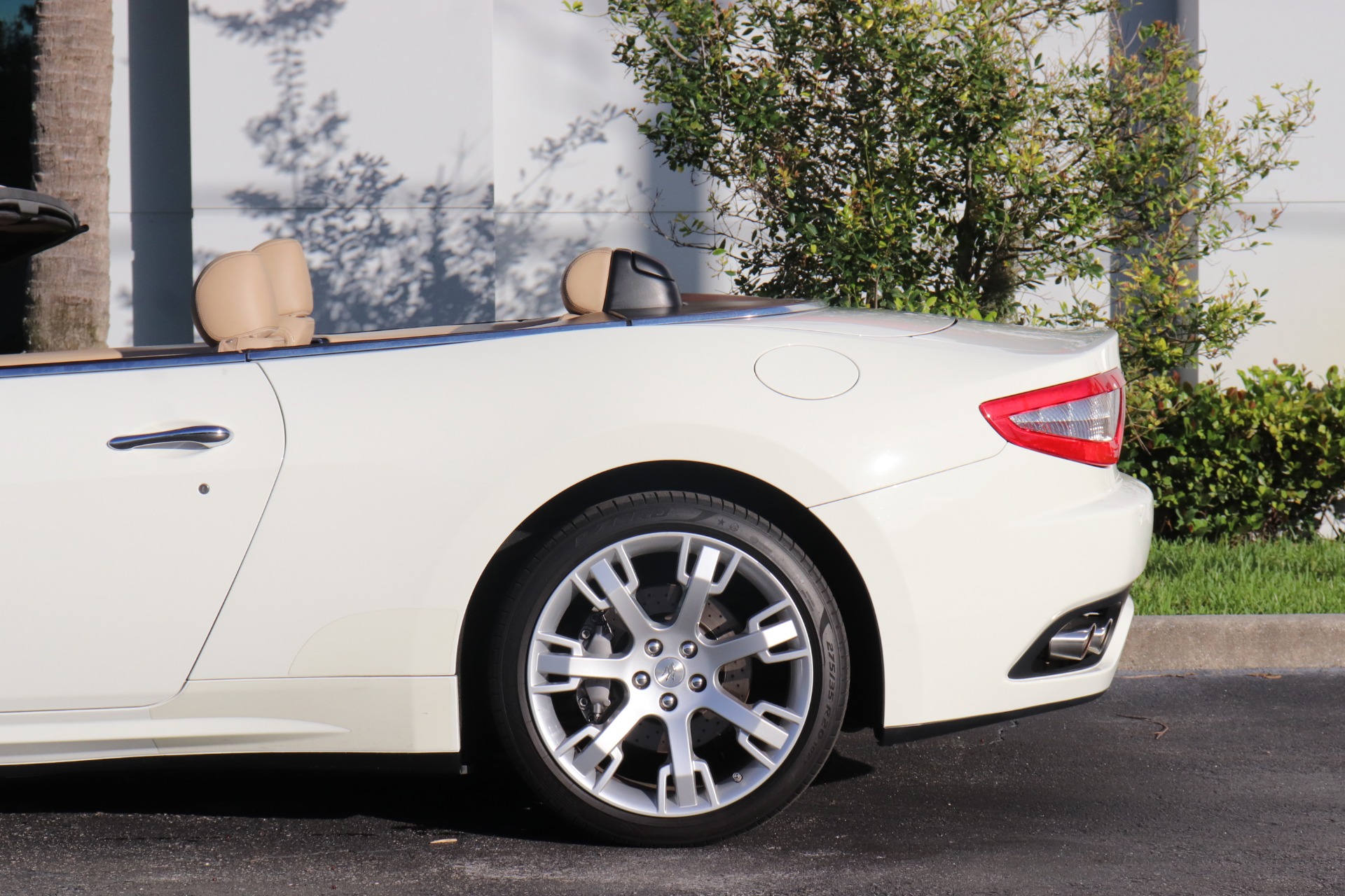 Used-2014-Maserati-GranTurismo-Convertible