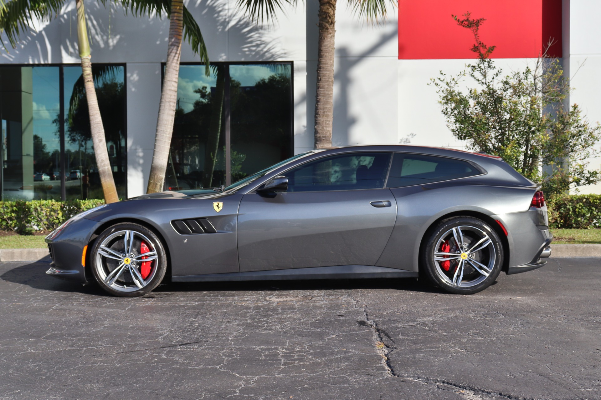 Used-2017-Ferrari-GTC4Lusso