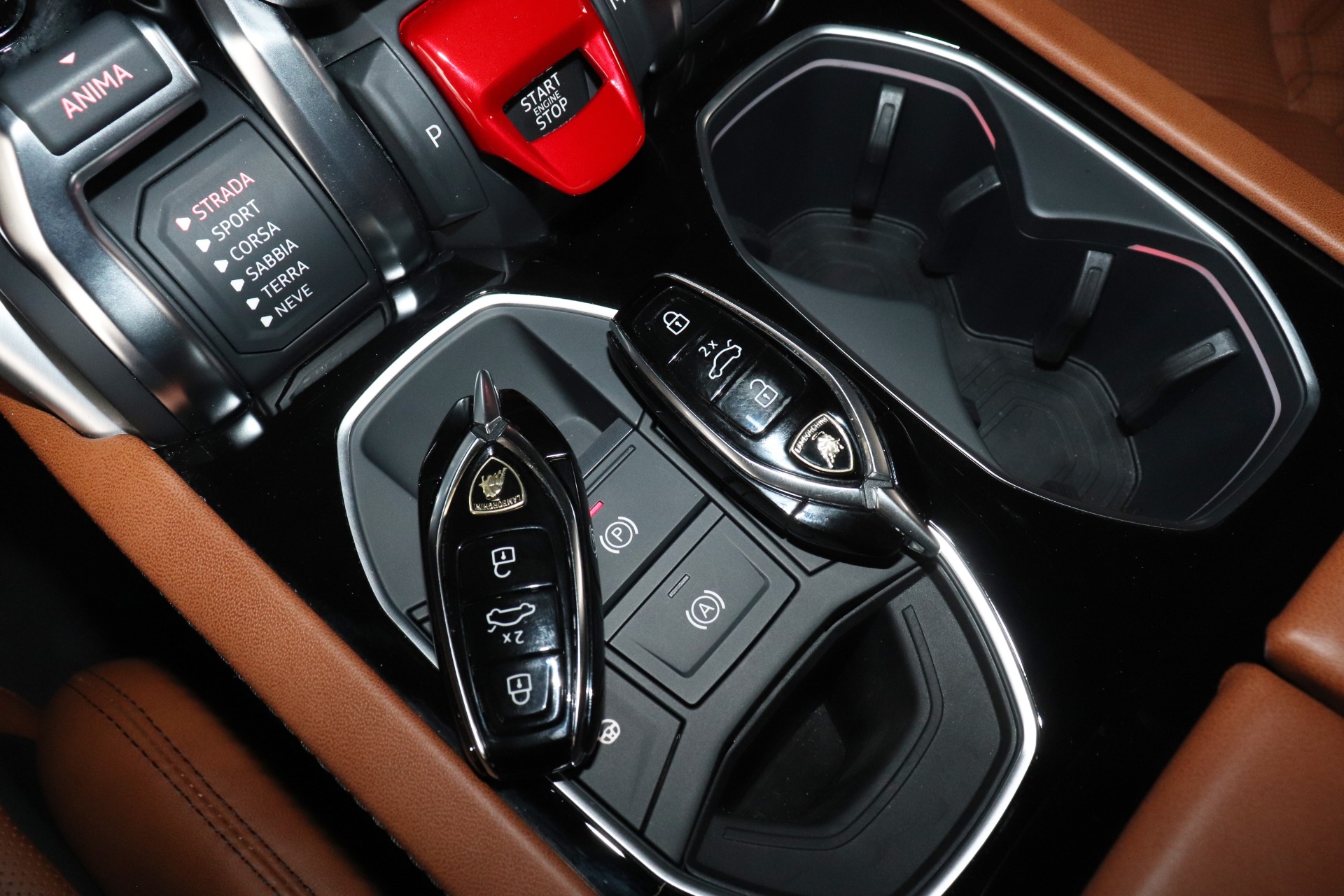 Used-2022-Lamborghini-Urus