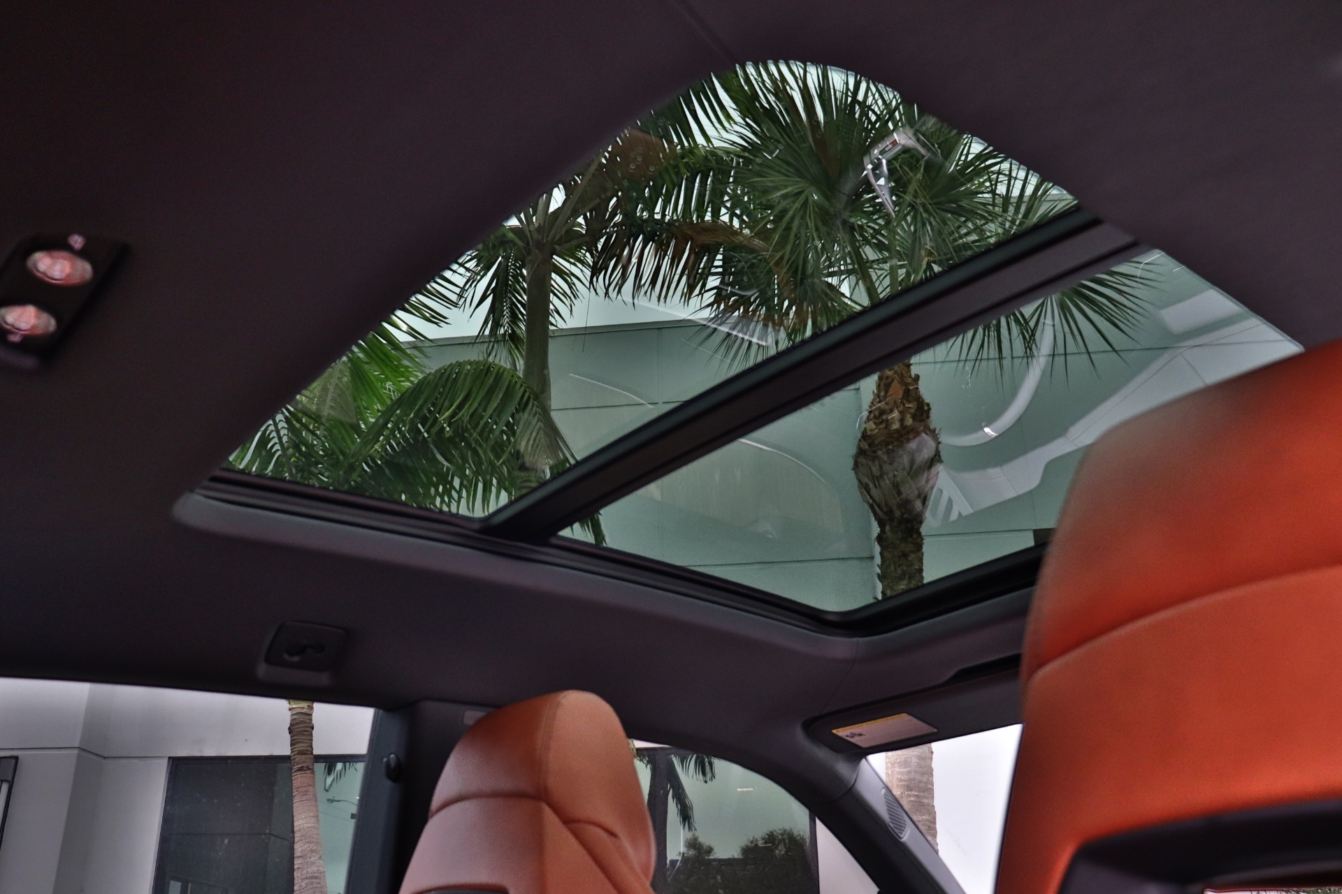 Used-2022-Lamborghini-Urus