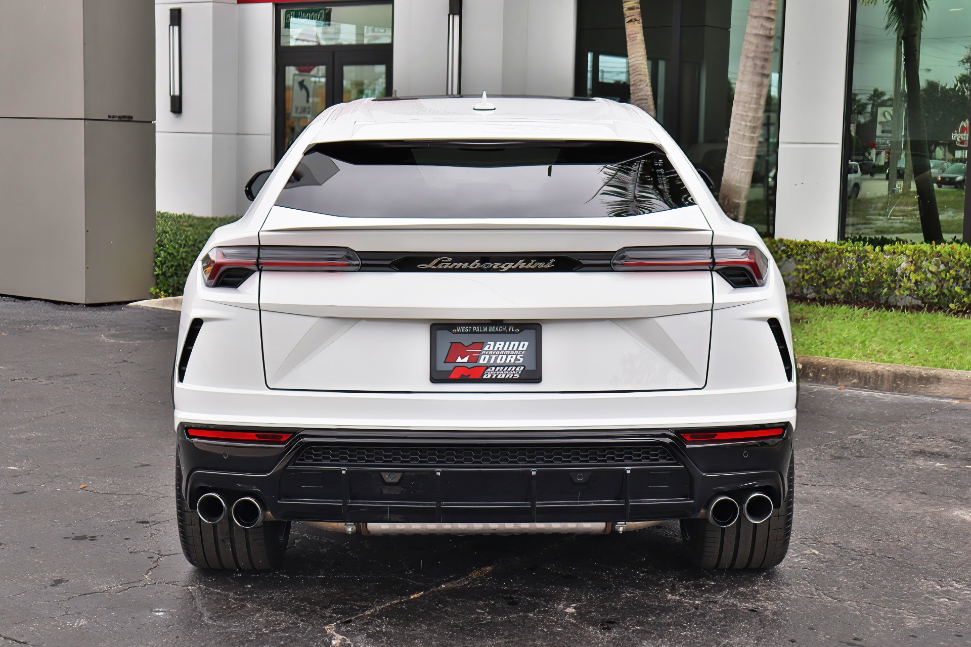 Used-2022-Lamborghini-Urus