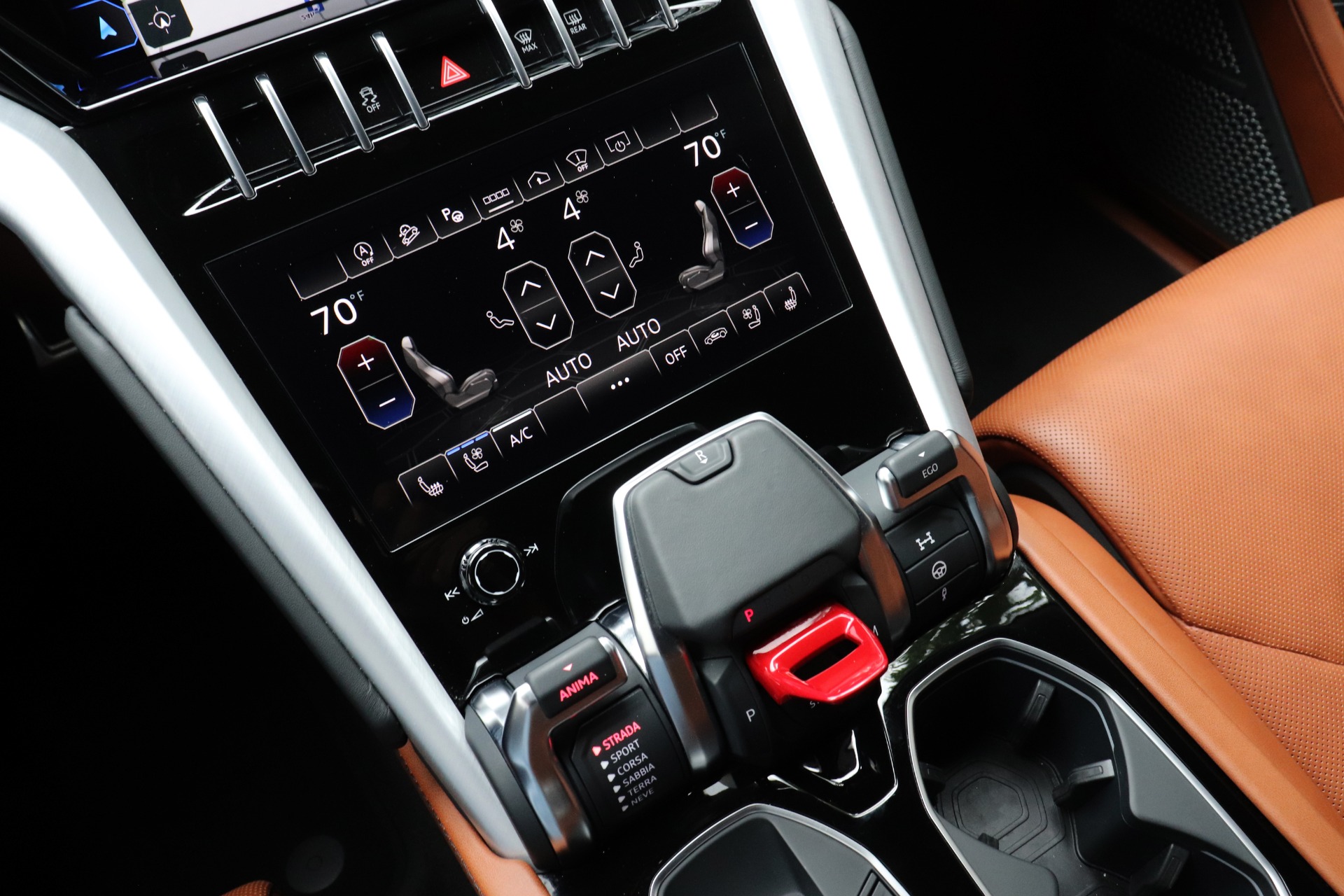 Used-2022-Lamborghini-Urus