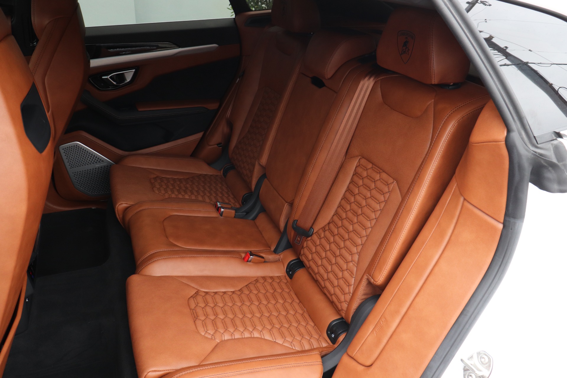 Used-2022-Lamborghini-Urus