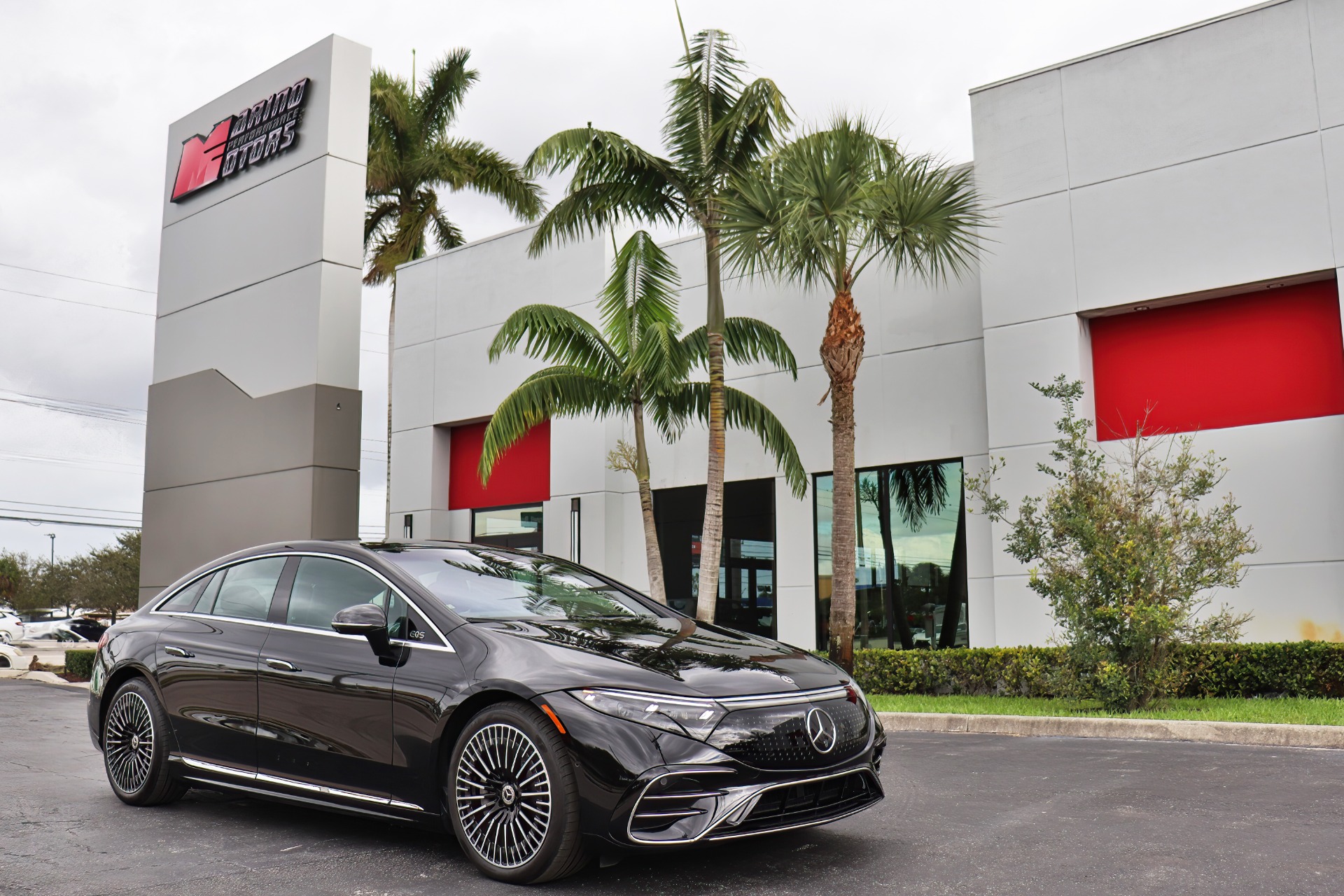 Used-2023-Mercedes-Benz-EQS-EQS-580-4MATIC