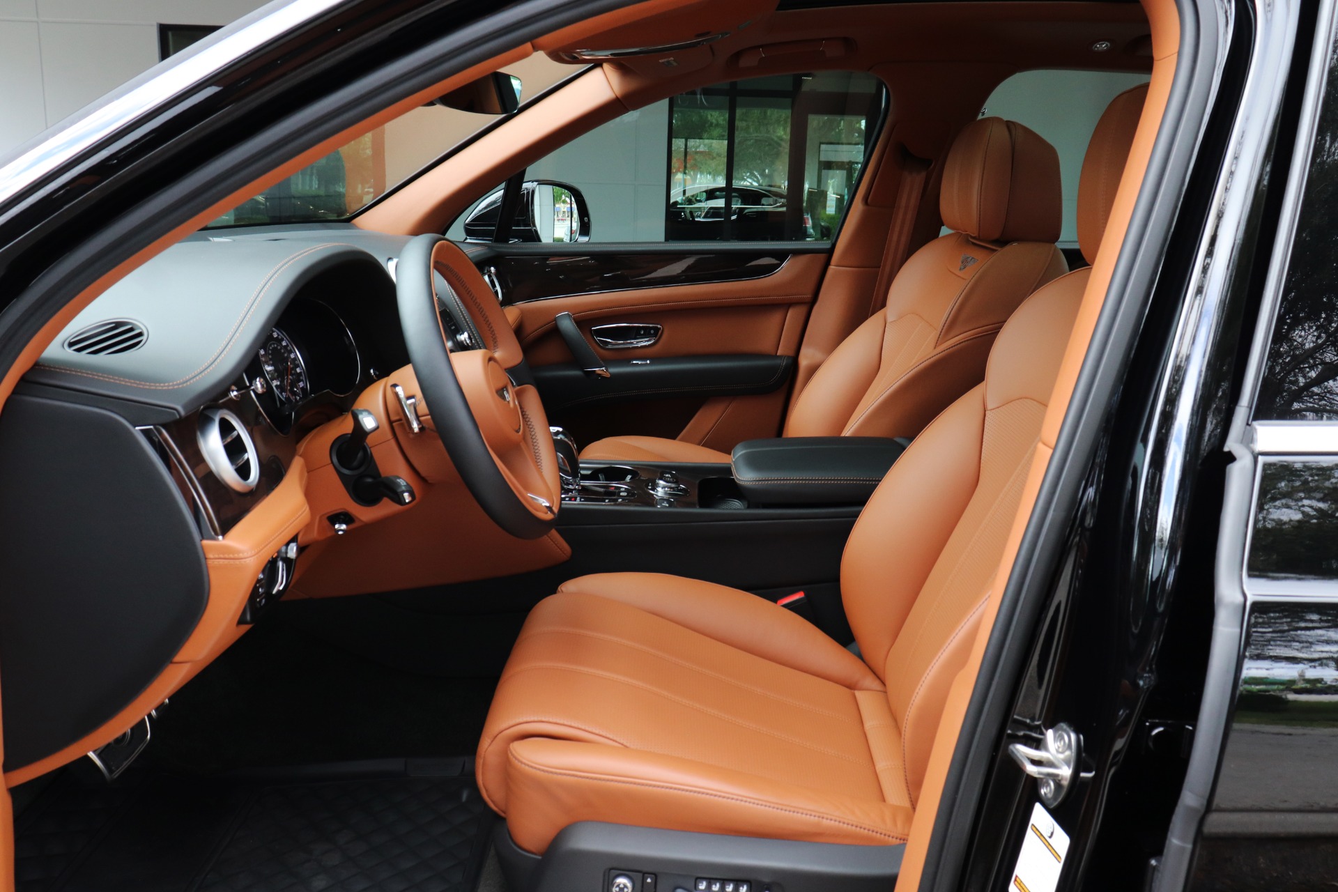 Used-2018-Bentley-Bentayga-Onyx-Edition