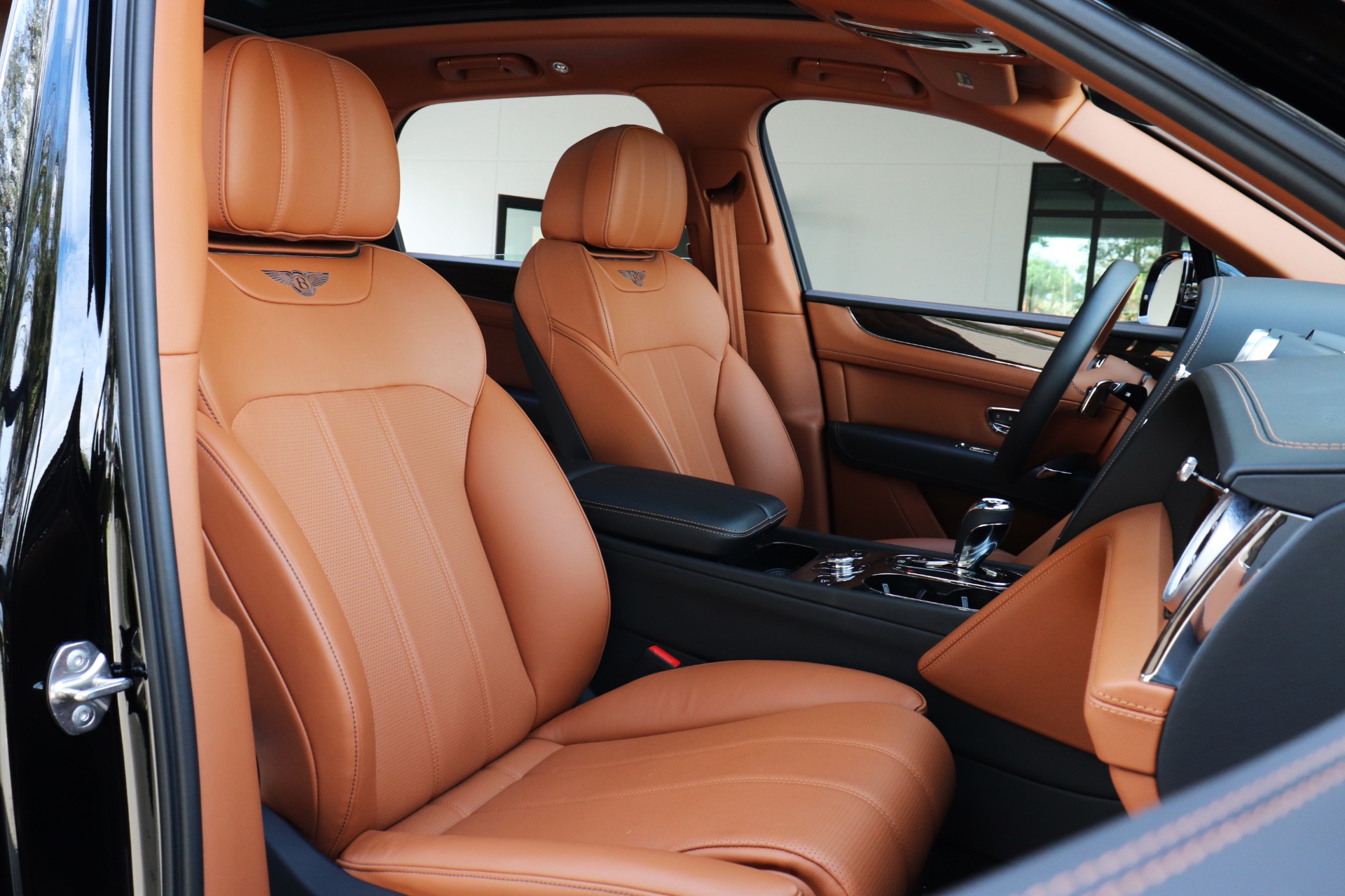 Used-2018-Bentley-Bentayga-Onyx-Edition
