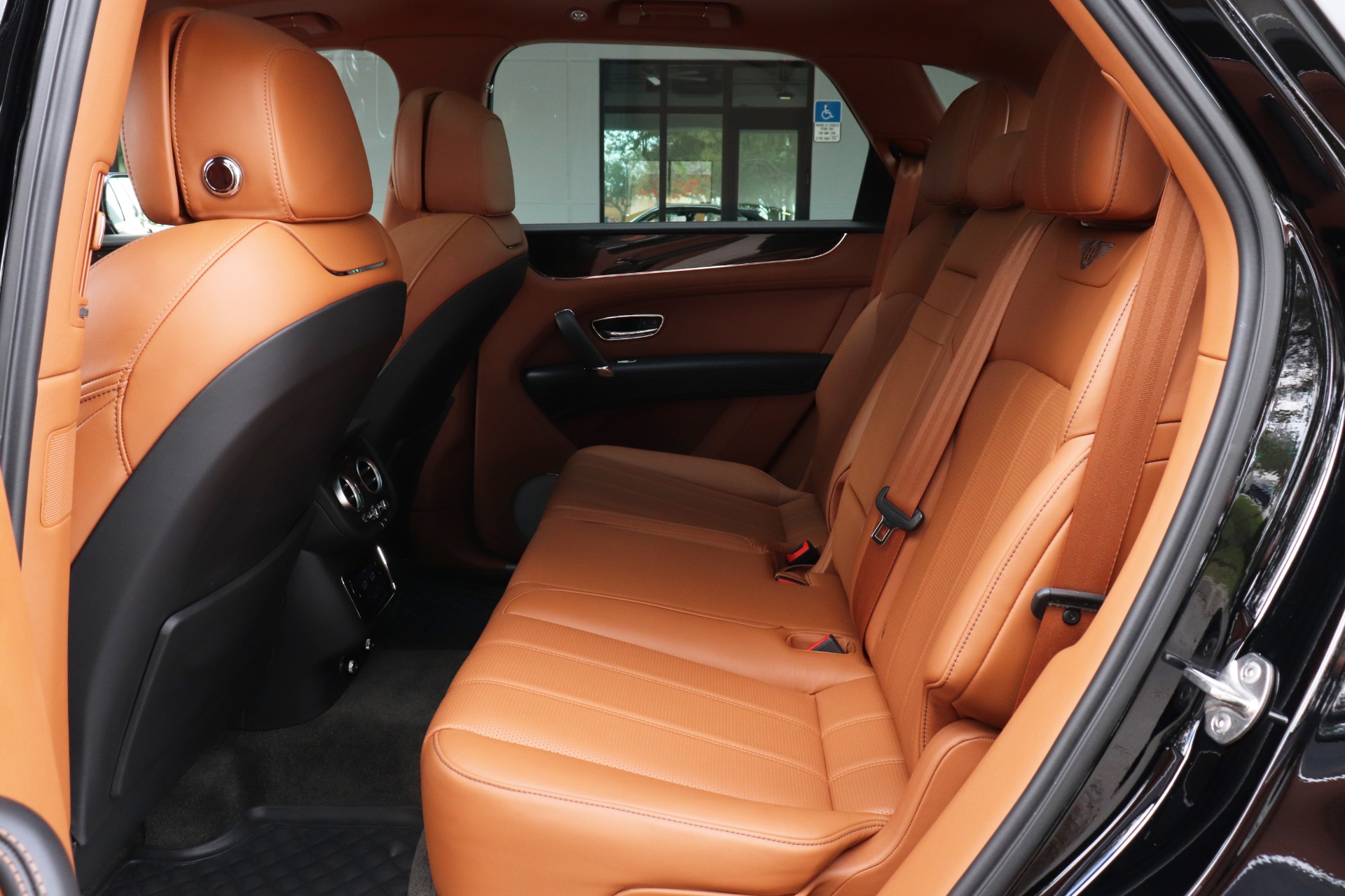 Used-2018-Bentley-Bentayga-Onyx-Edition