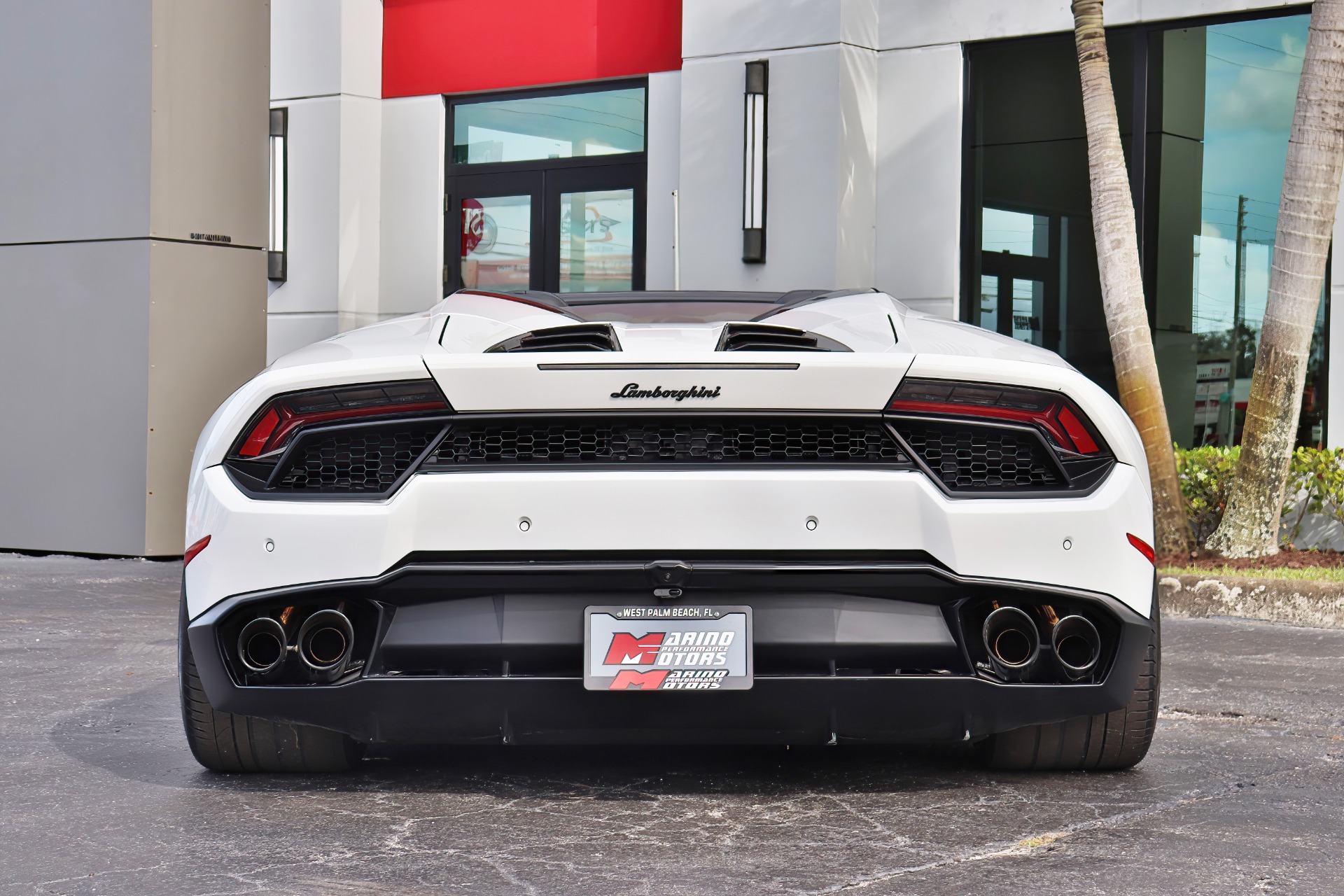 Used-2018-Lamborghini-Huracan-LP-580-2-Spyder
