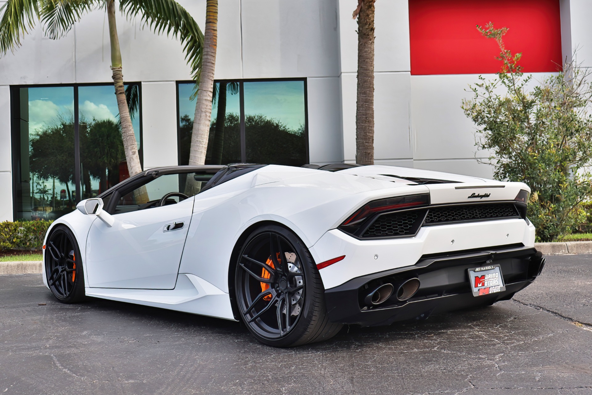 Used-2018-Lamborghini-Huracan-LP-580-2-Spyder