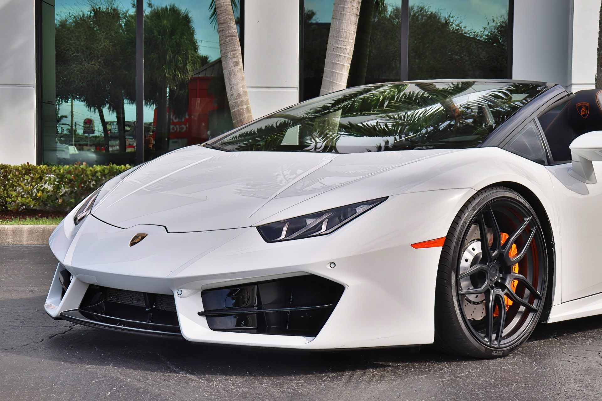 Used-2018-Lamborghini-Huracan-LP-580-2-Spyder