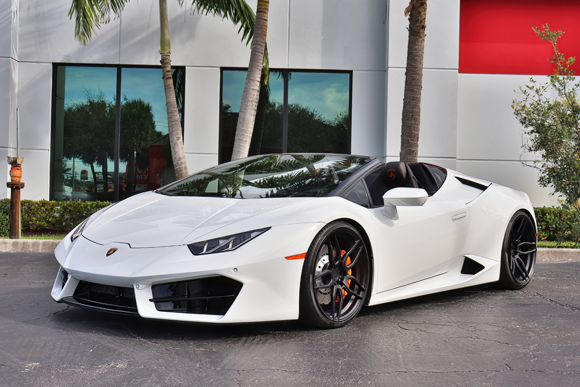 Used-2018-Lamborghini-Huracan-LP-580-2-Spyder