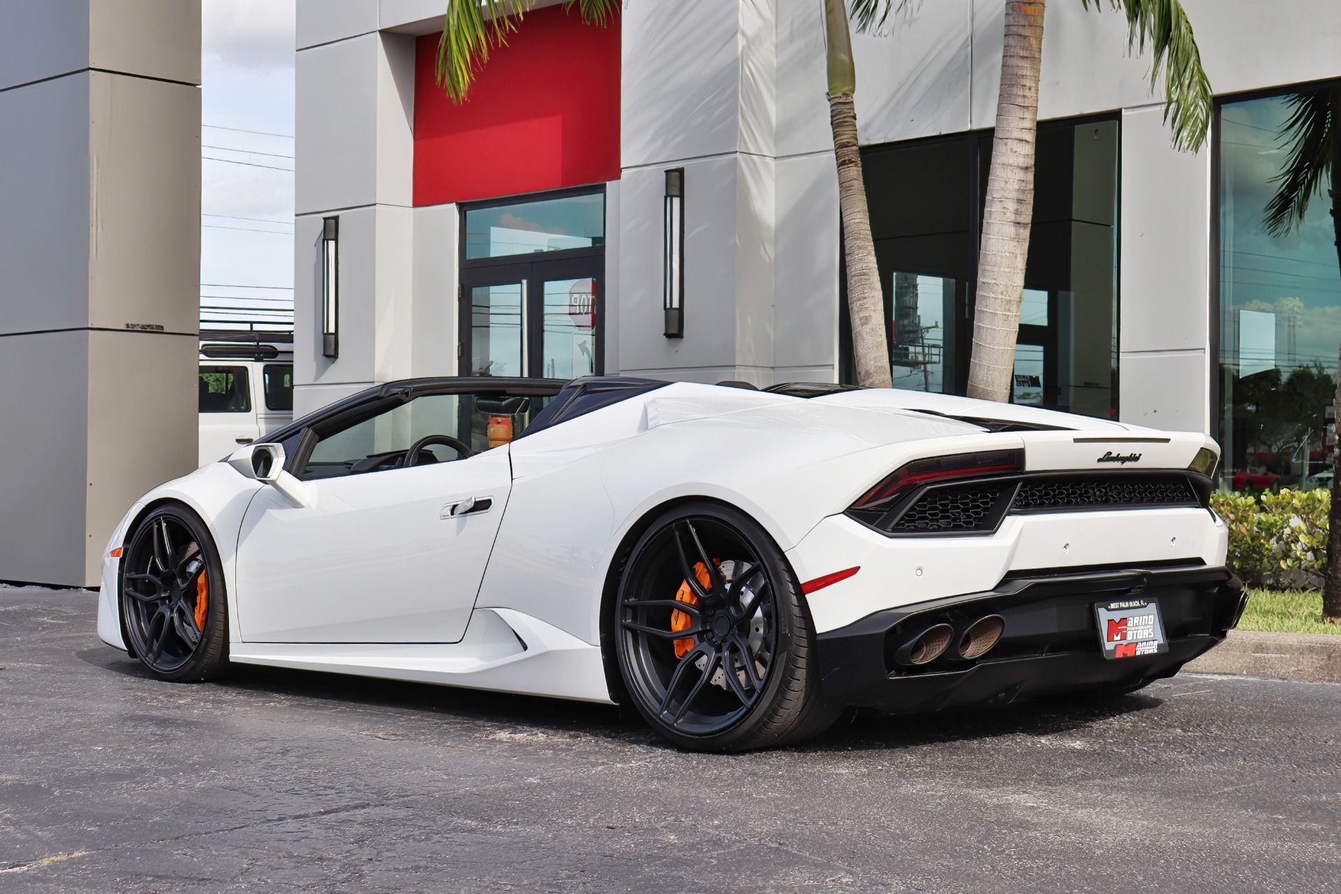 Used-2018-Lamborghini-Huracan-LP-580-2-Spyder
