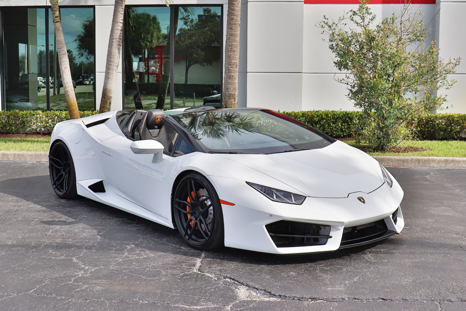 Used-2018-Lamborghini-Huracan-LP-580-2-Spyder