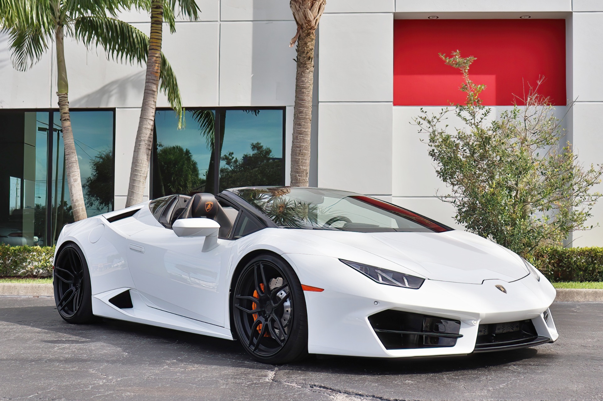 Used-2018-Lamborghini-Huracan-LP-580-2-Spyder