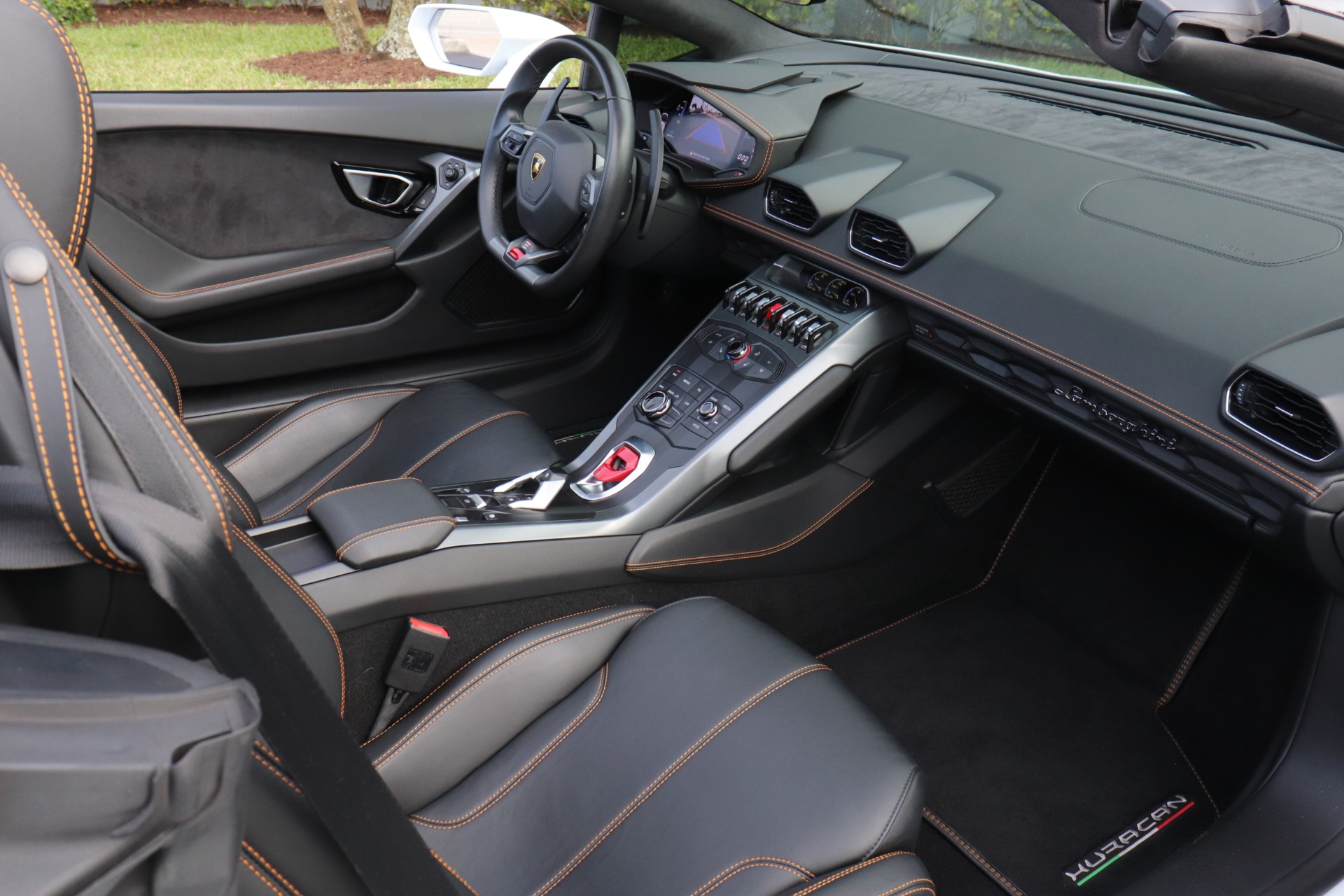 Used-2018-Lamborghini-Huracan-LP-580-2-Spyder