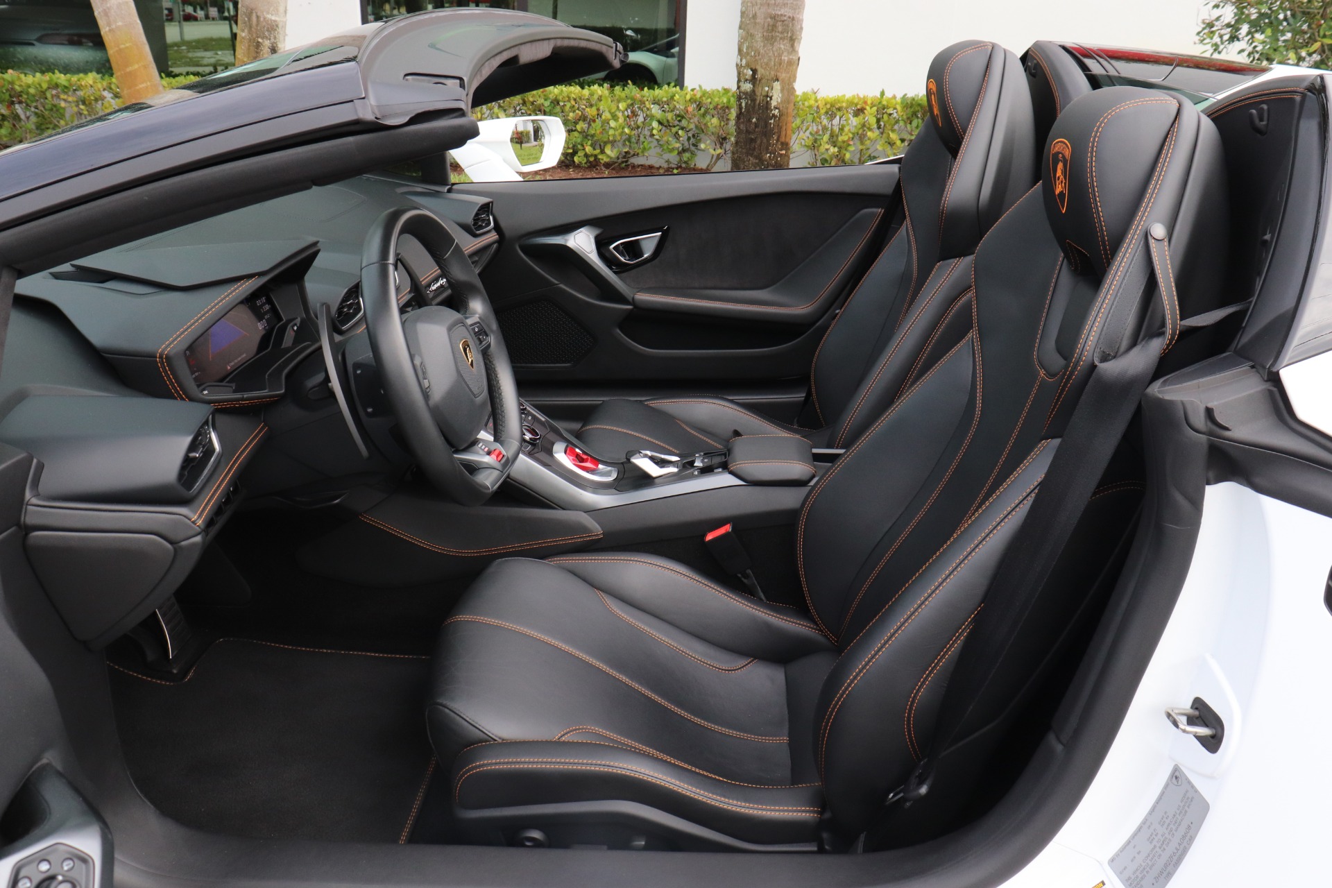 Used-2018-Lamborghini-Huracan-LP-580-2-Spyder