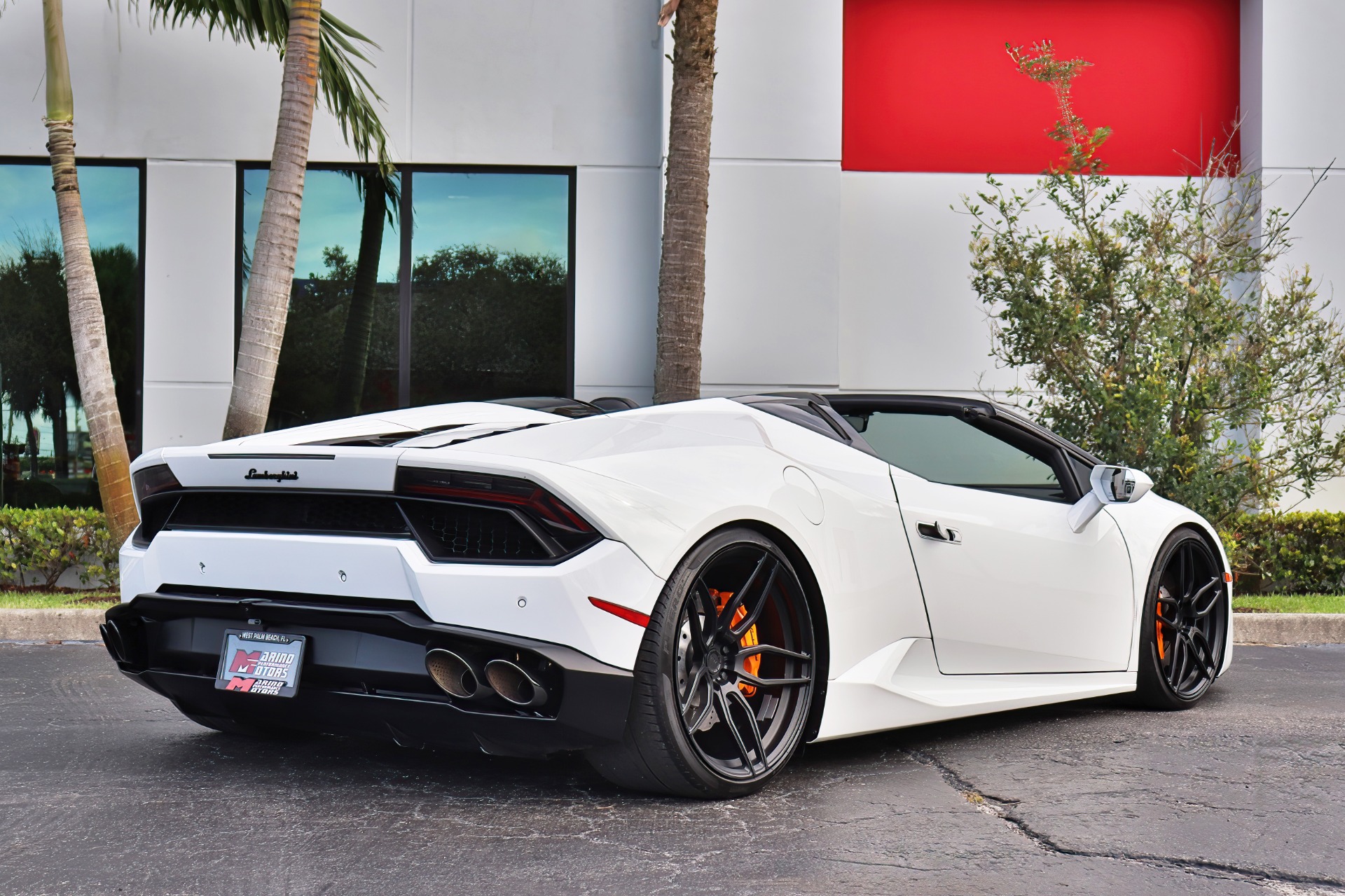 Used-2018-Lamborghini-Huracan-LP-580-2-Spyder