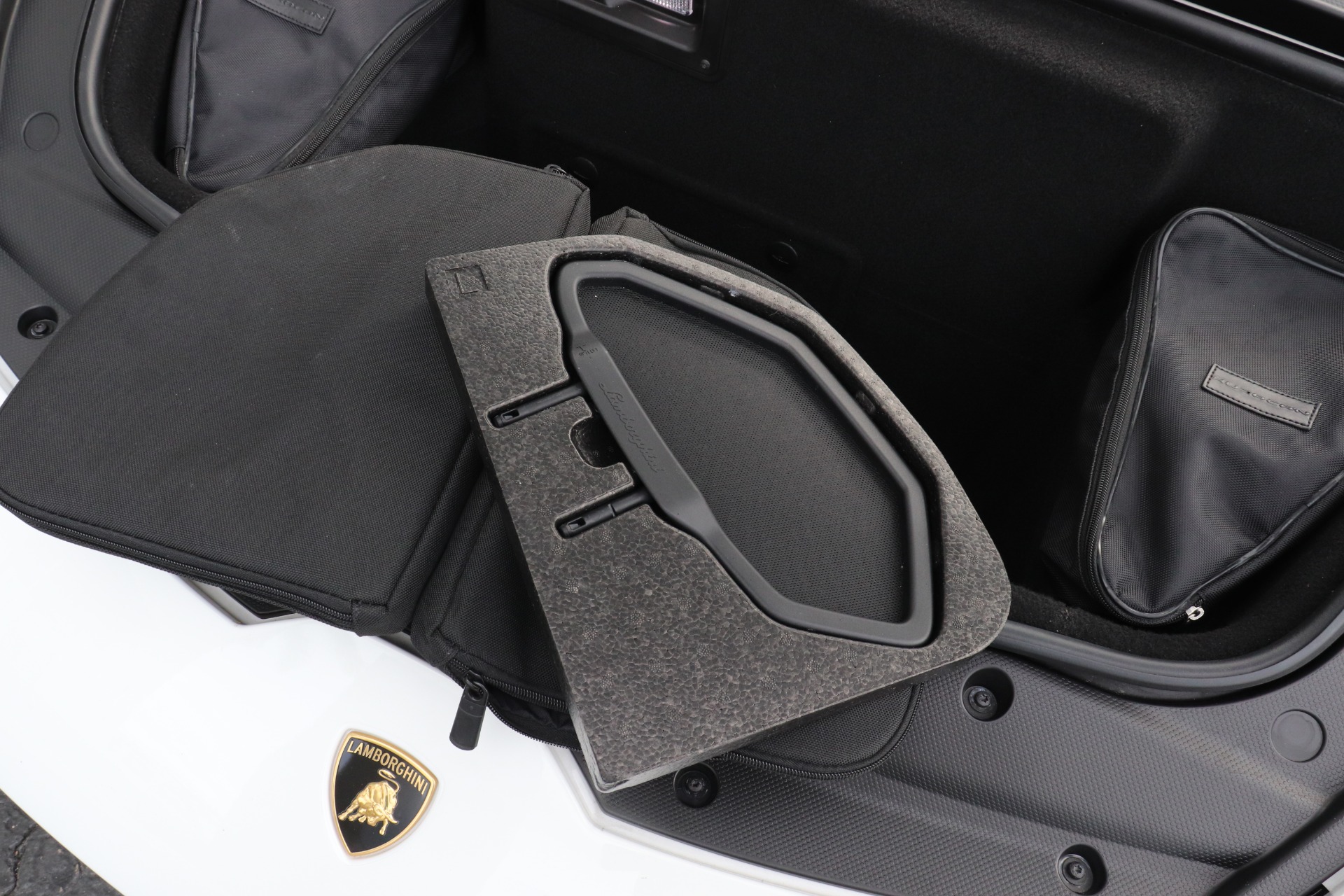 Used-2018-Lamborghini-Huracan-LP-580-2-Spyder