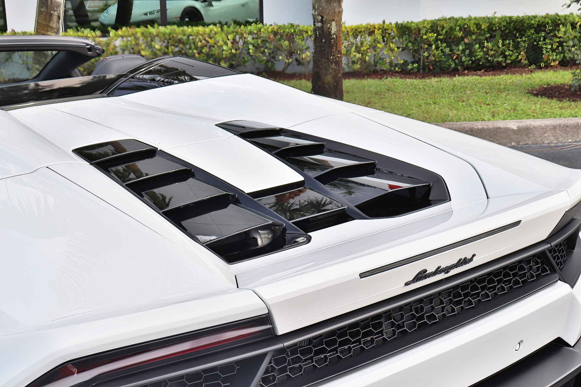 Used-2018-Lamborghini-Huracan-LP-580-2-Spyder