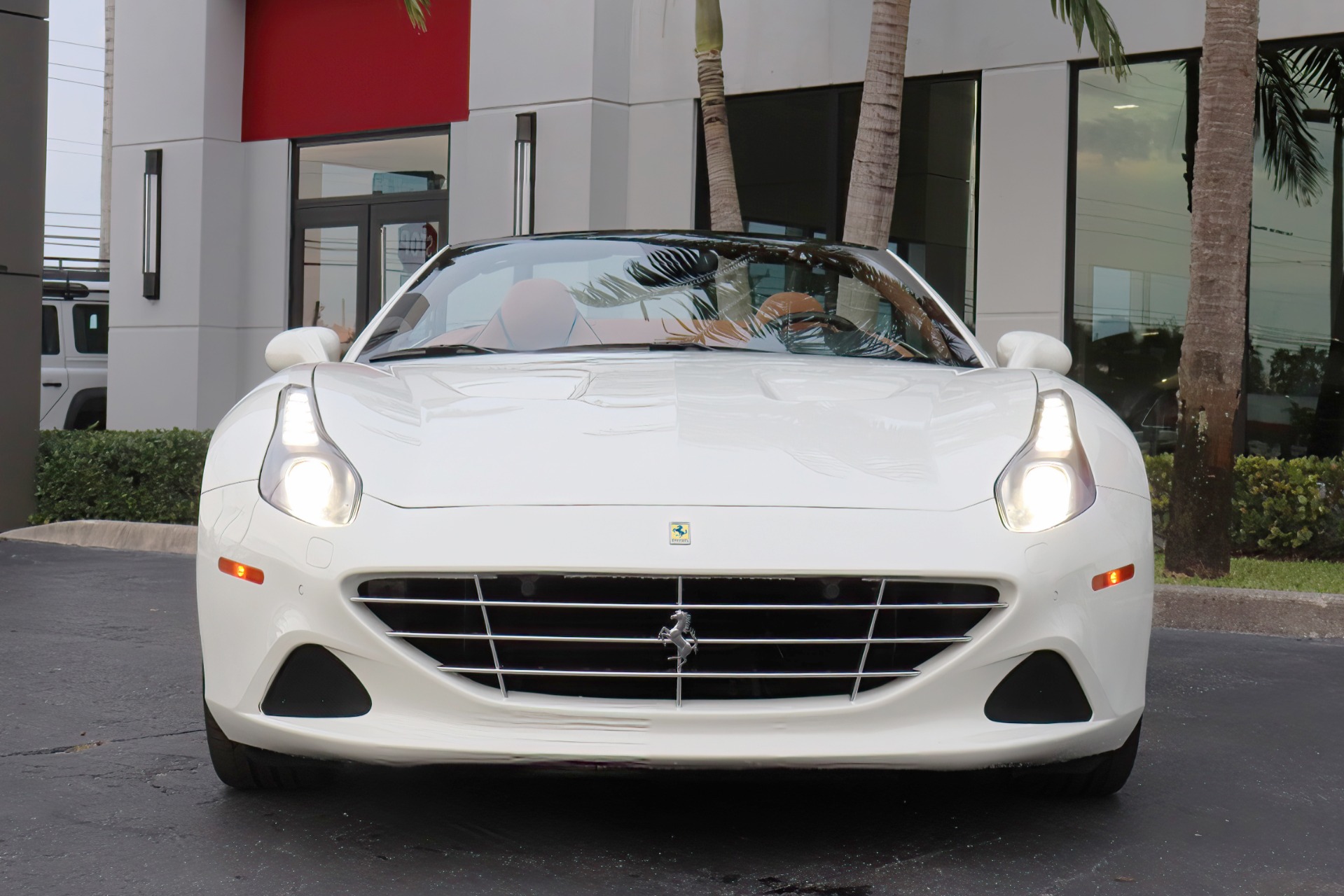 Used-2015-Ferrari-California-T