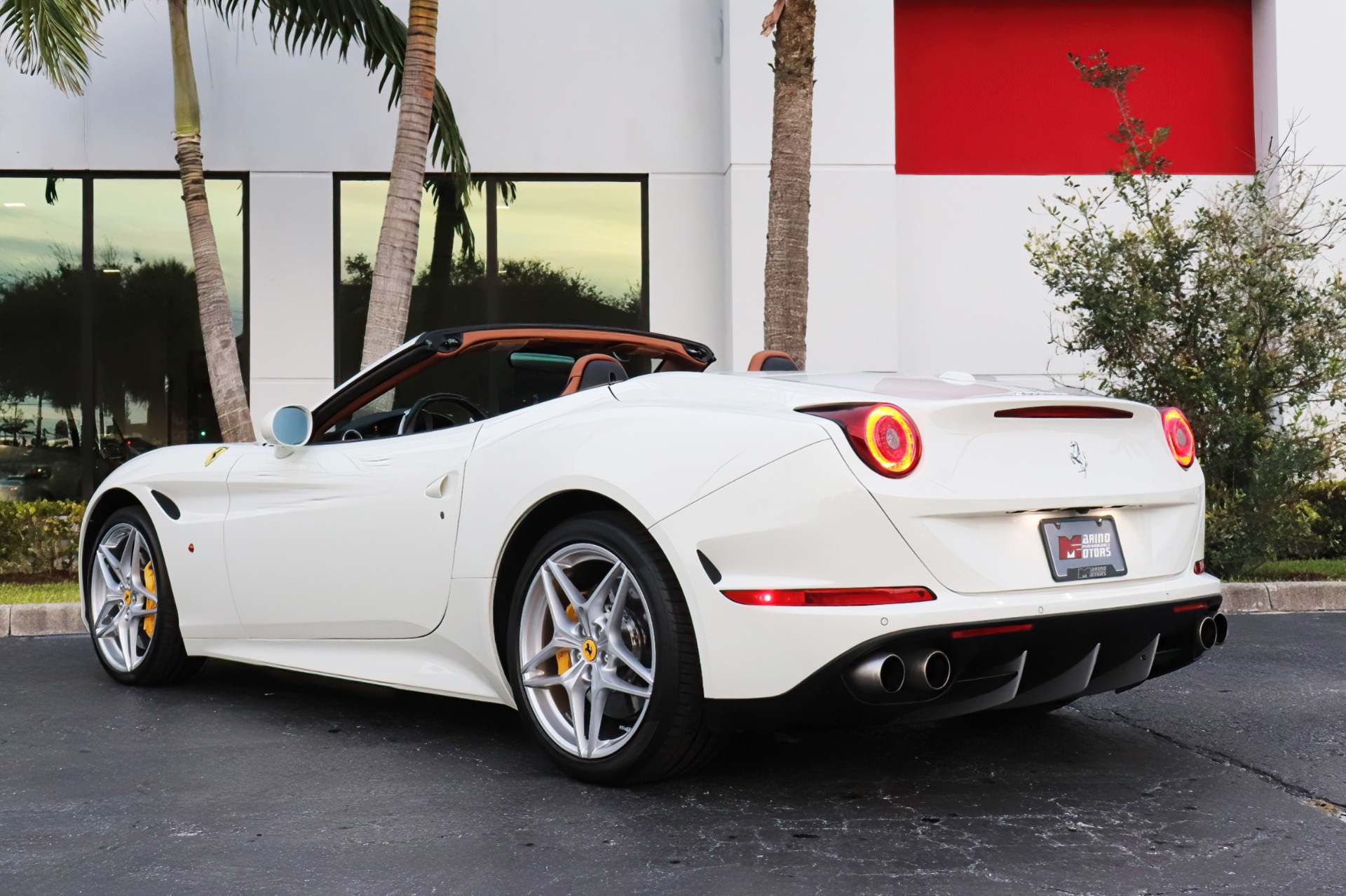 Used-2015-Ferrari-California-T