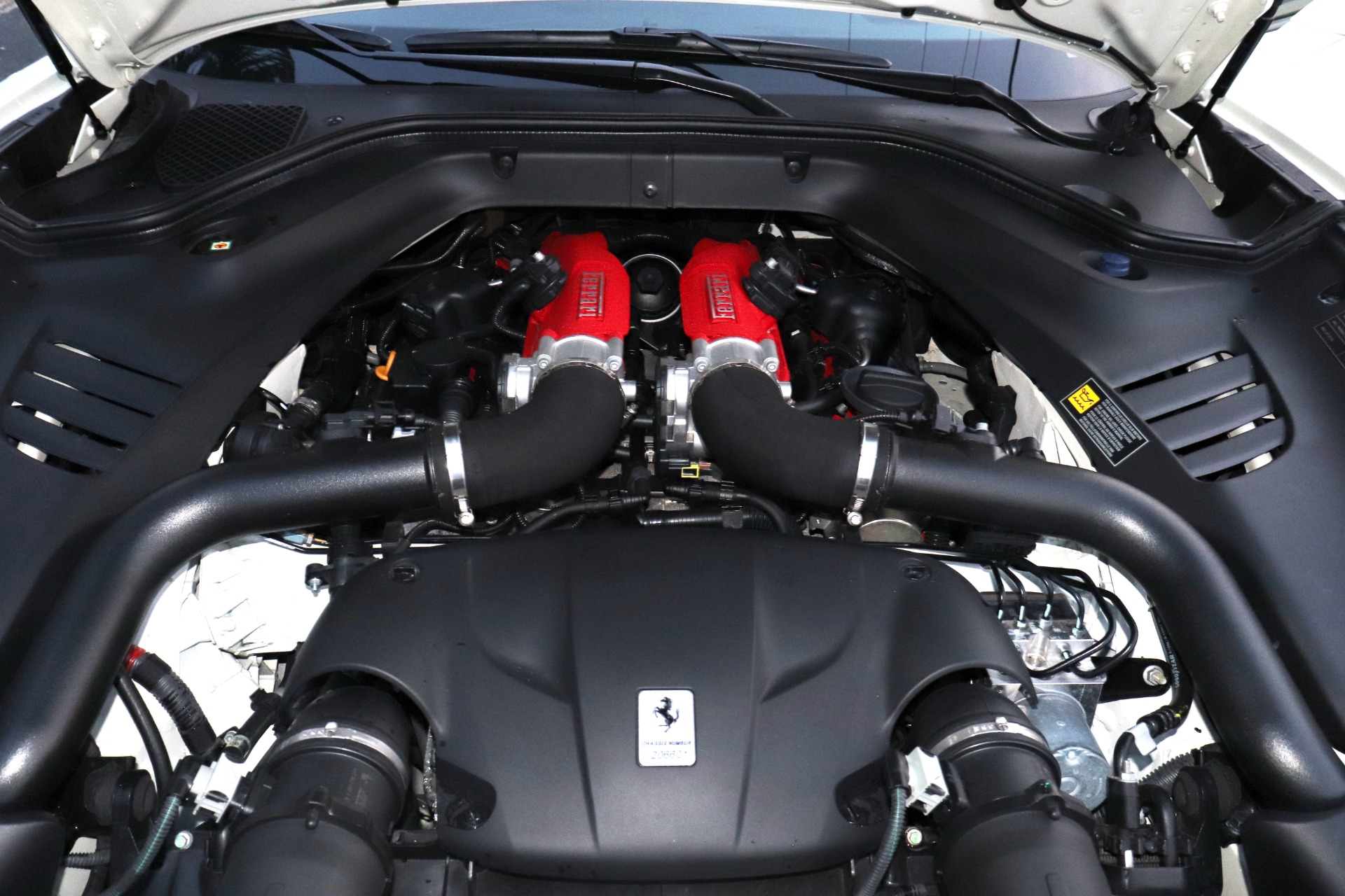 Used-2015-Ferrari-California-T