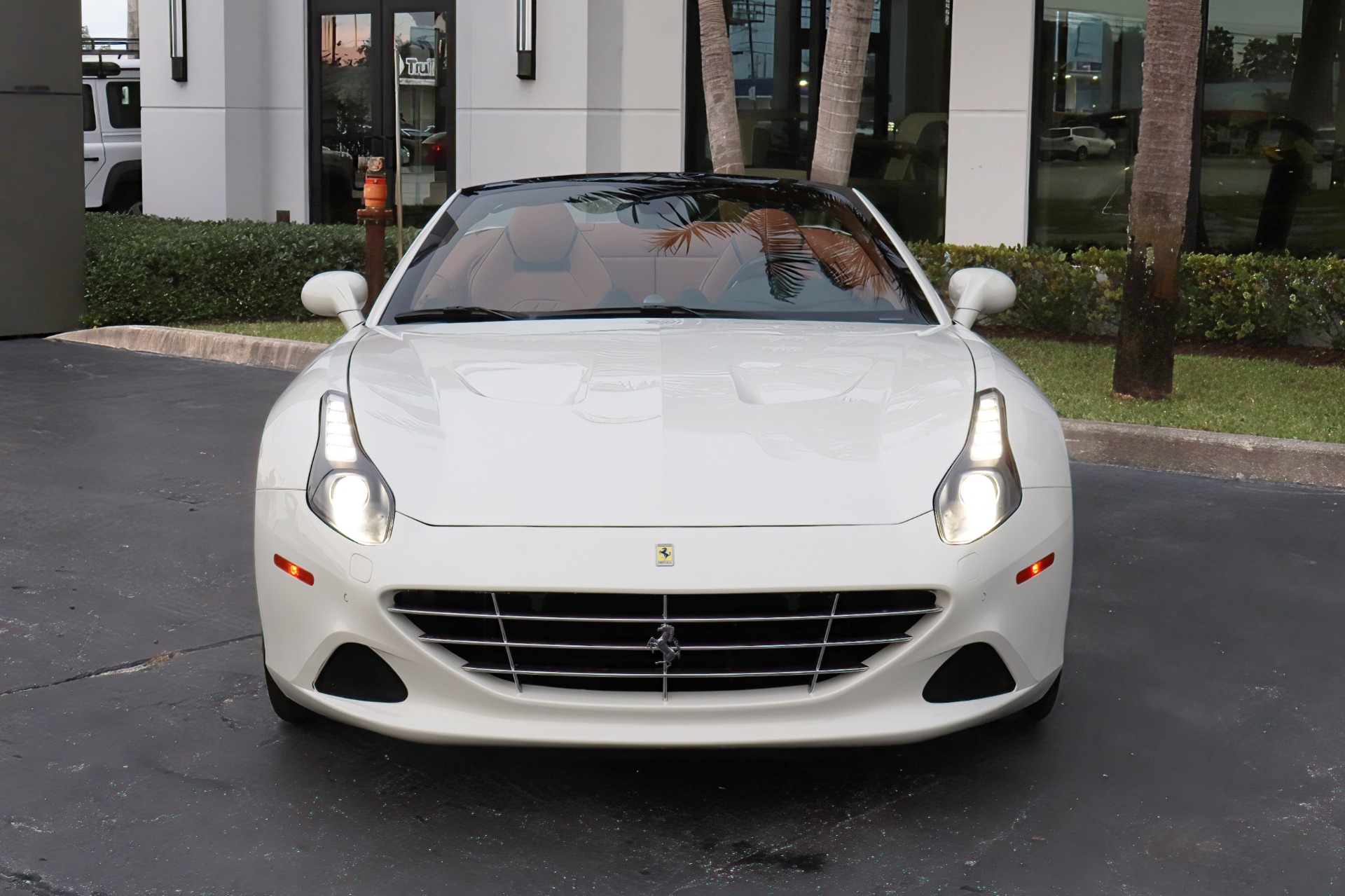 Used-2015-Ferrari-California-T