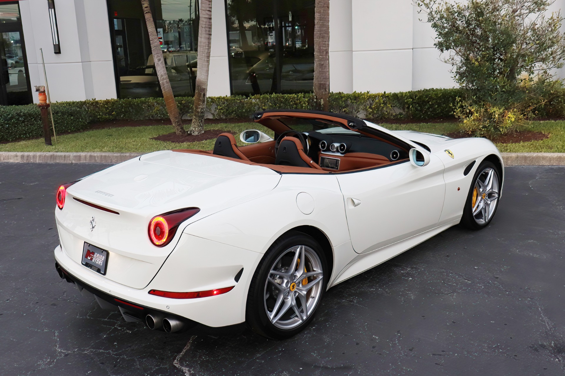 Used-2015-Ferrari-California-T