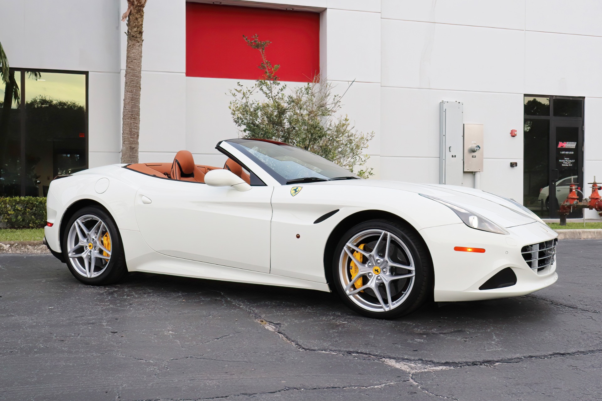 Used-2015-Ferrari-California-T