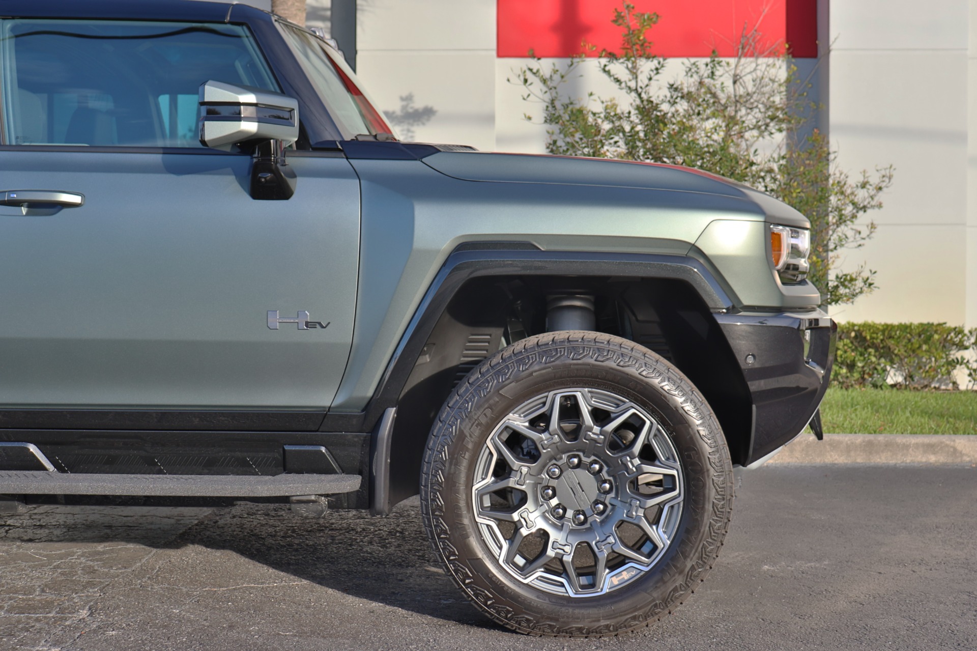 Used-2024-GMC-HUMMER-EV-3X