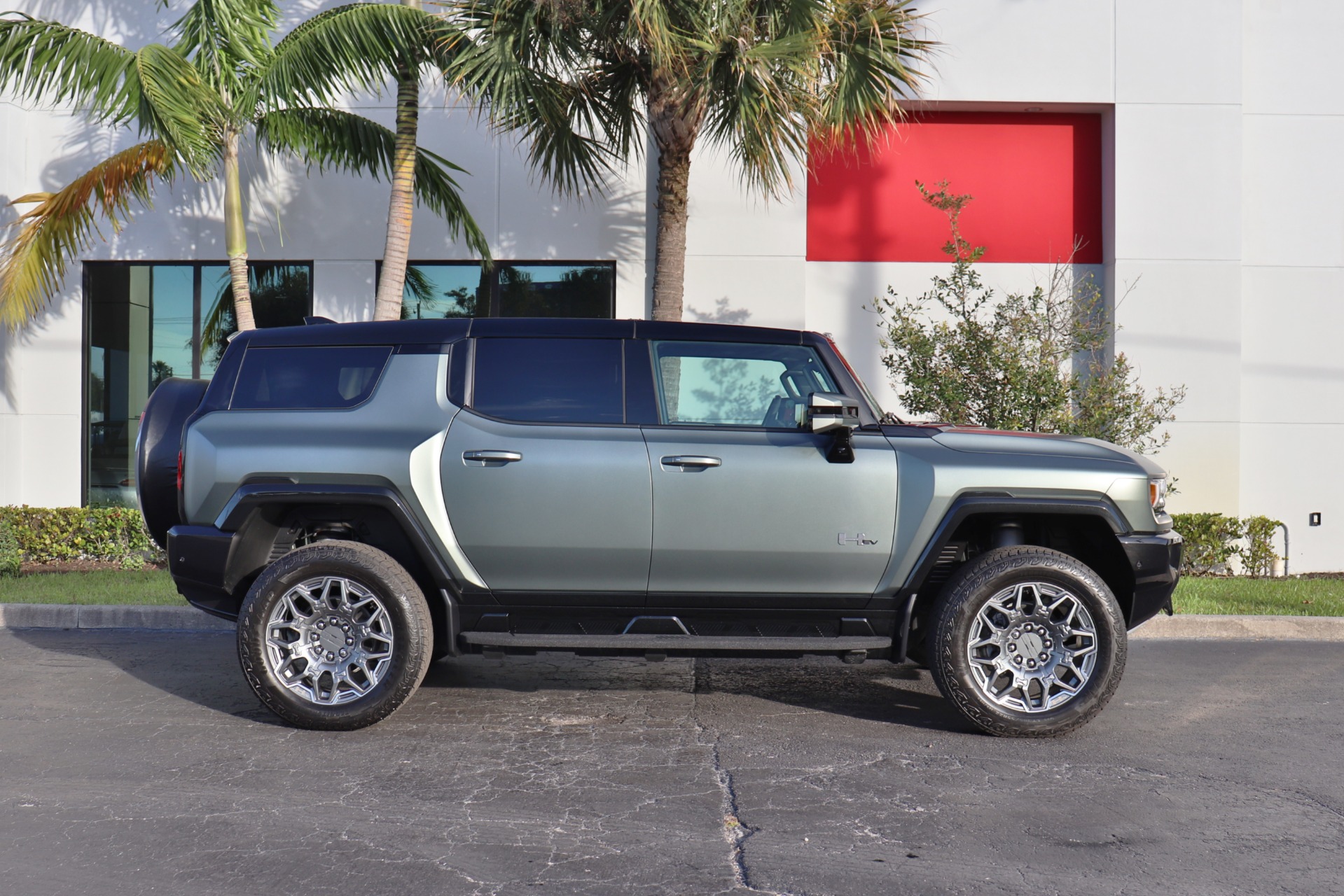 Used-2024-GMC-HUMMER-EV-3X