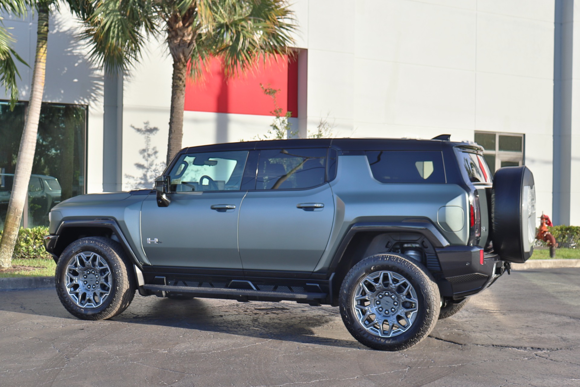 Used-2024-GMC-HUMMER-EV-3X
