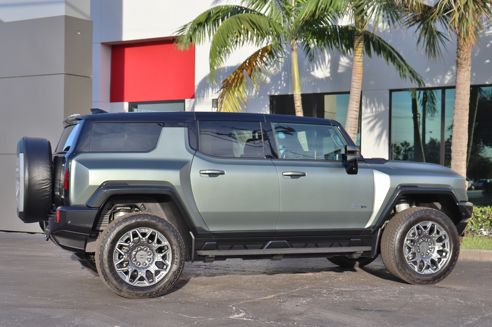 Used-2024-GMC-HUMMER-EV-3X