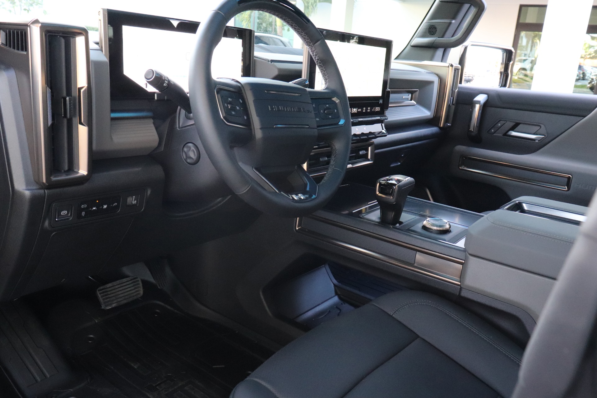 Used-2024-GMC-HUMMER-EV-3X