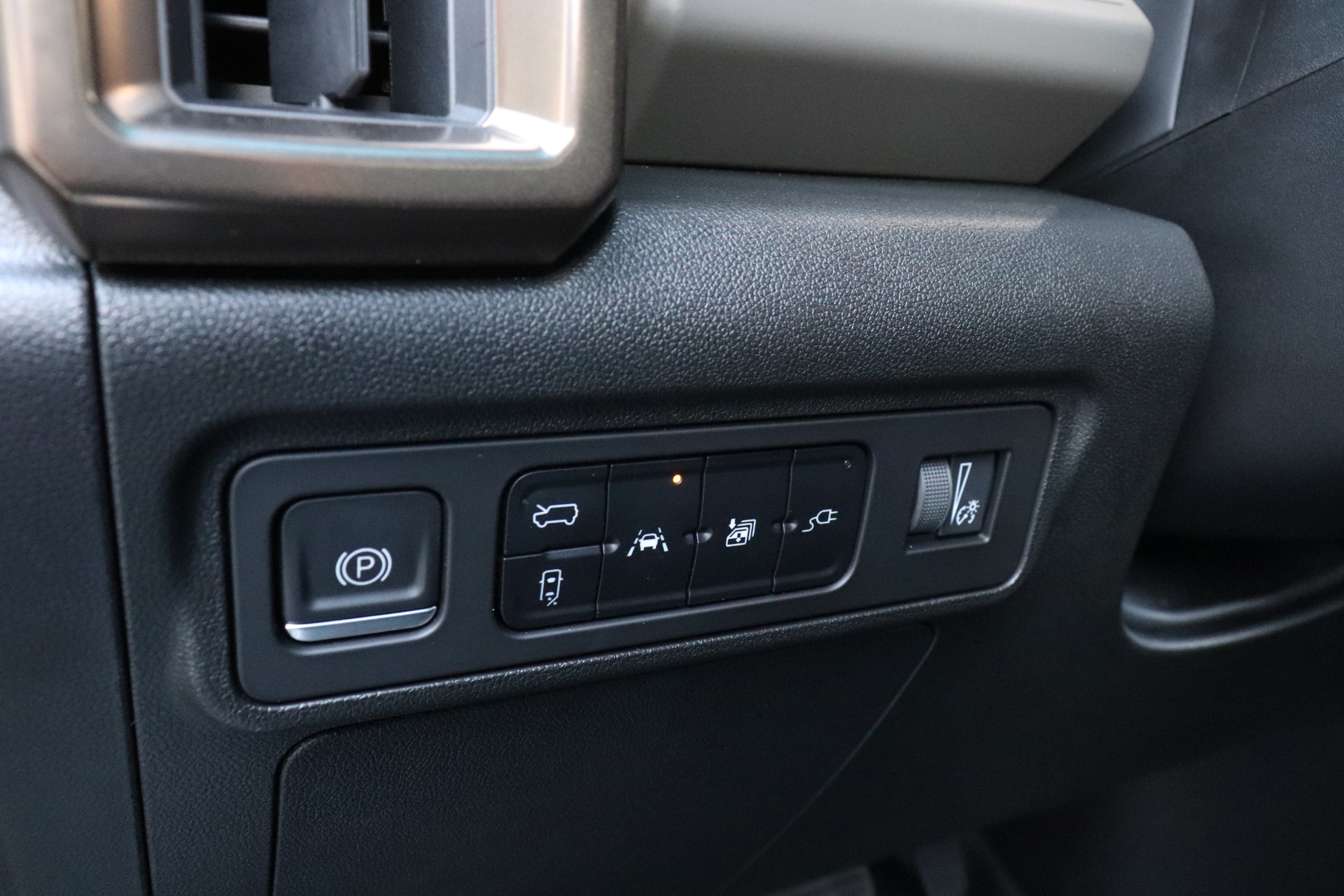 Used-2024-GMC-HUMMER-EV-3X