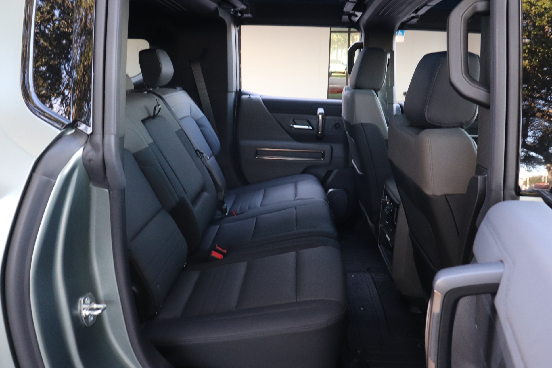 Used-2024-GMC-HUMMER-EV-3X