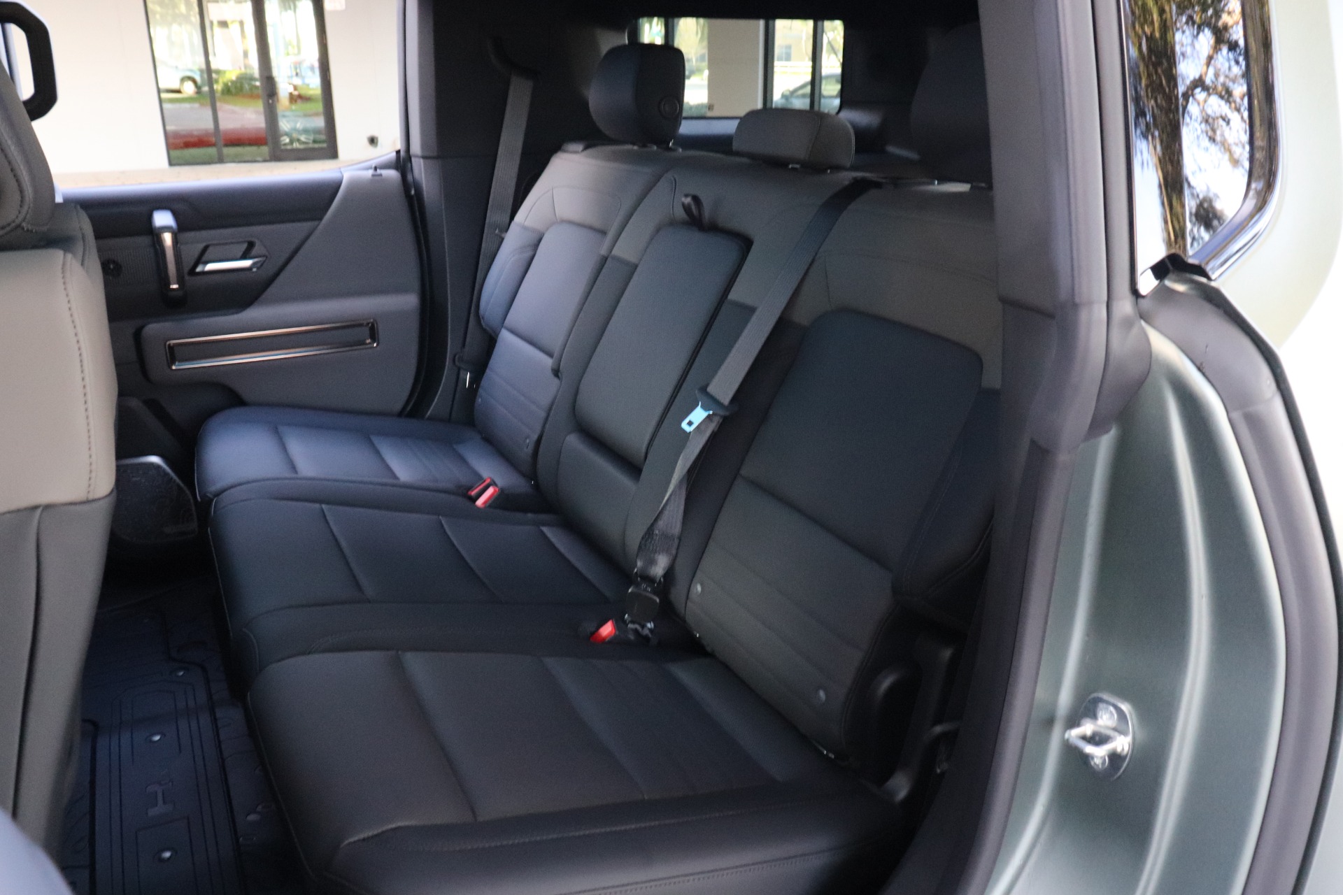 Used-2024-GMC-HUMMER-EV-3X