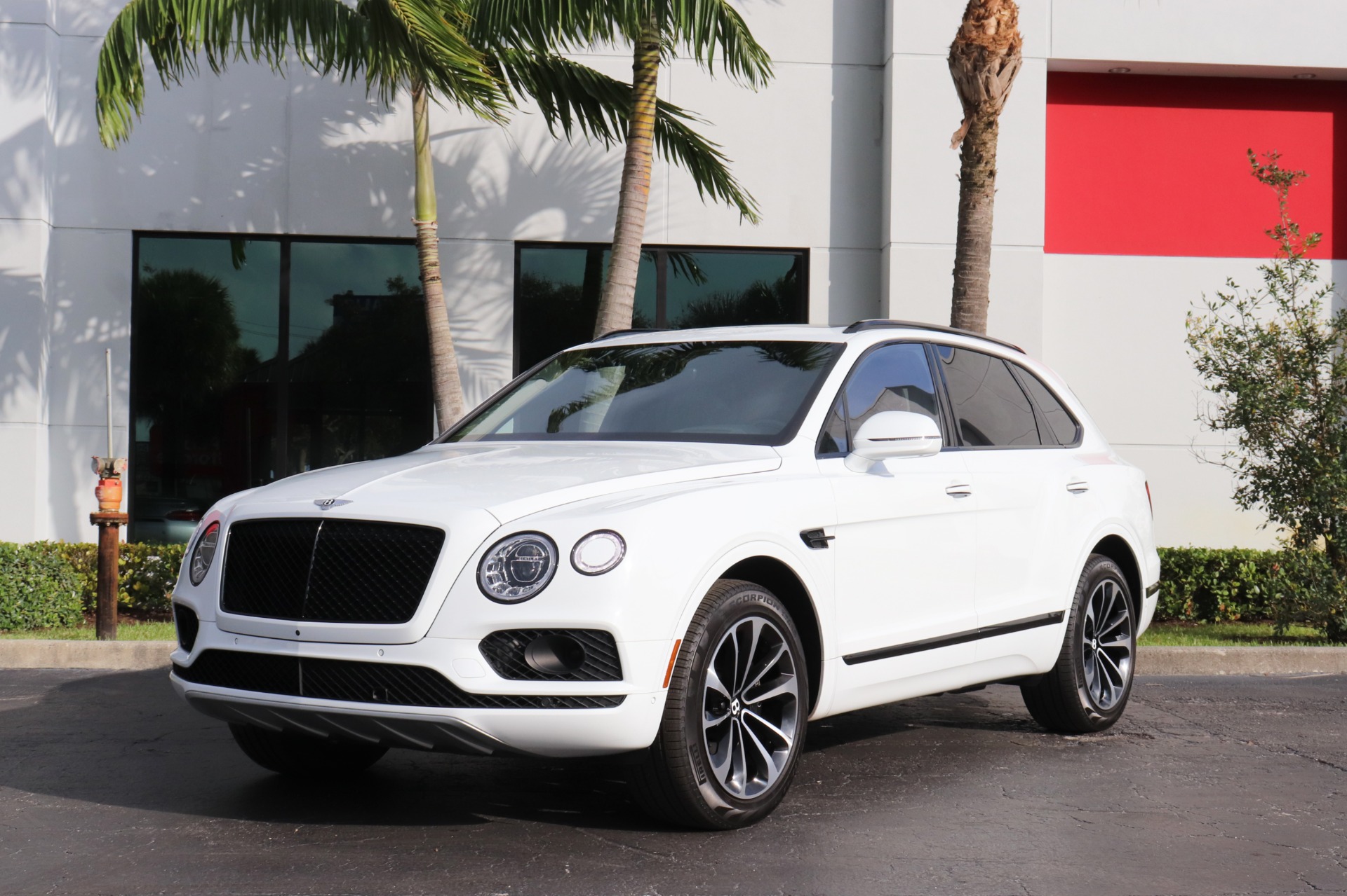 Used-2019-Bentley-Bentayga-V8