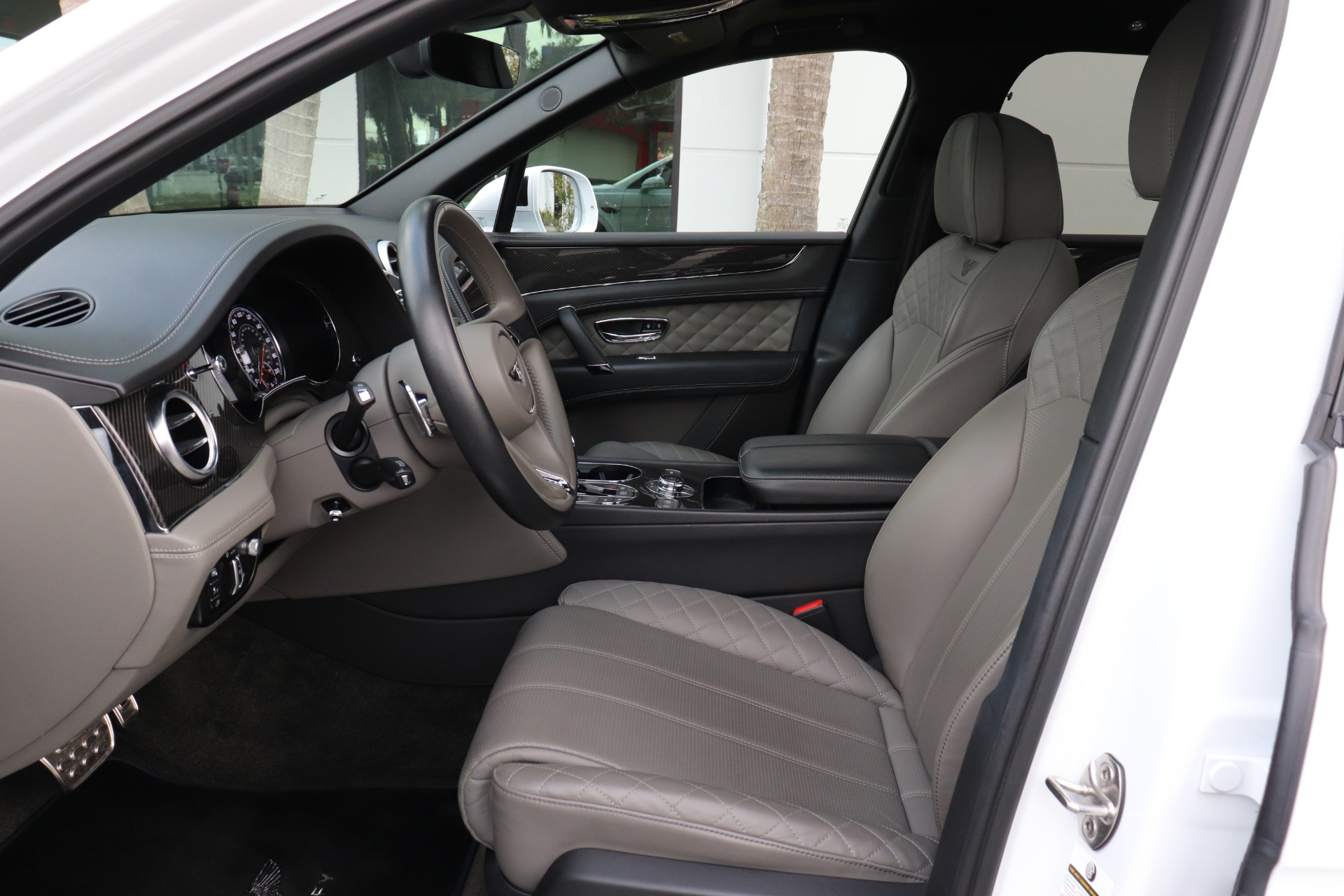 Used-2019-Bentley-Bentayga-V8