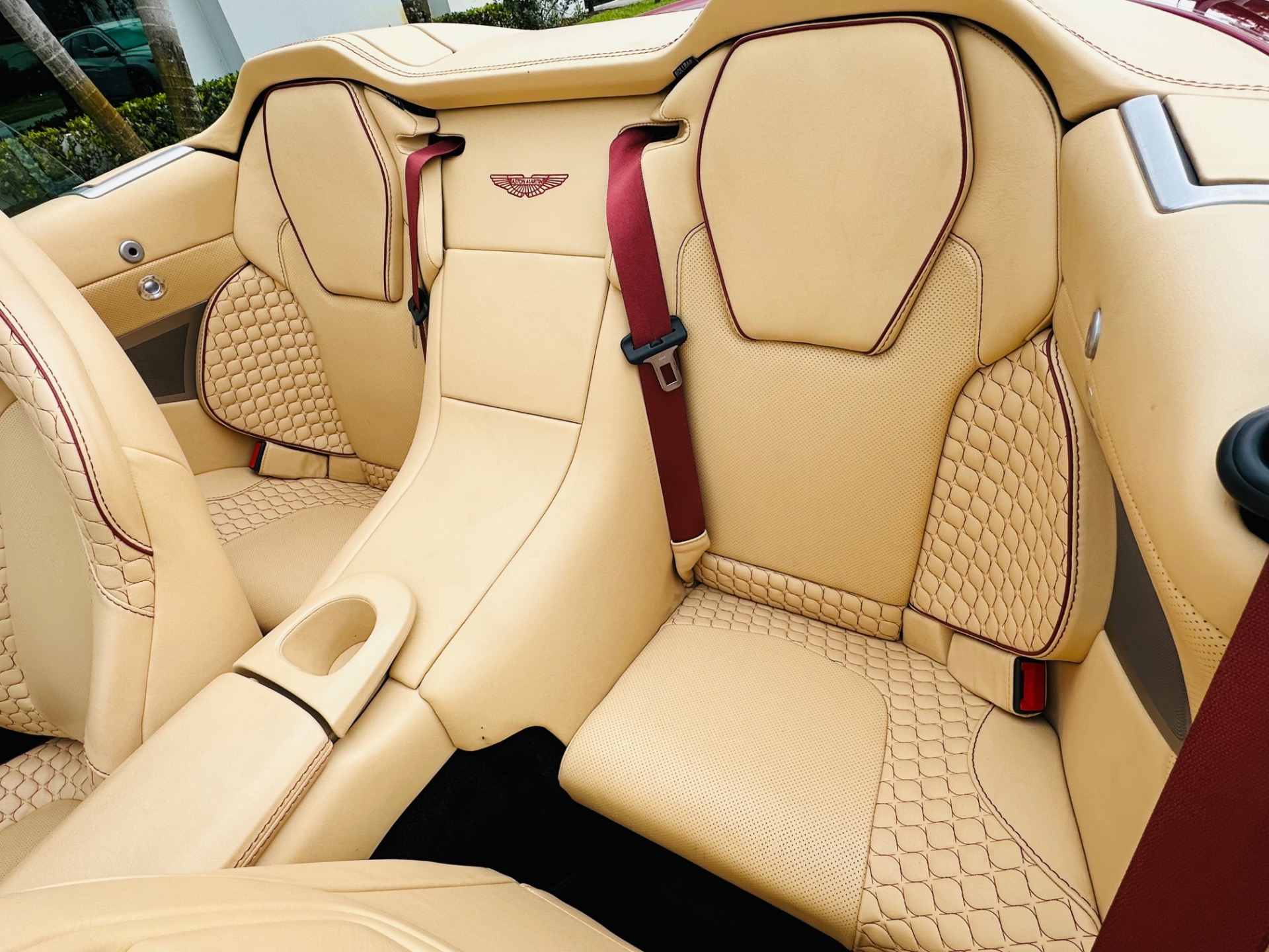Used-2015-Aston-Martin-Vanquish-Volante