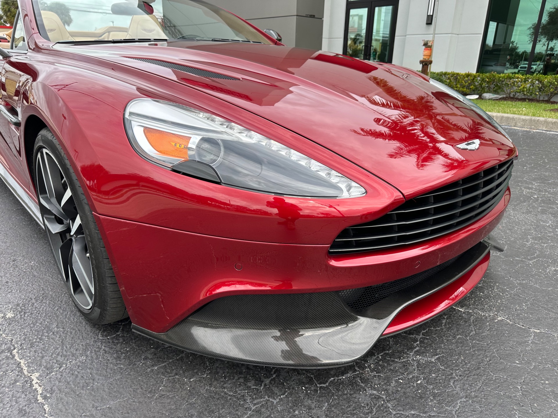 Used-2015-Aston-Martin-Vanquish-Volante