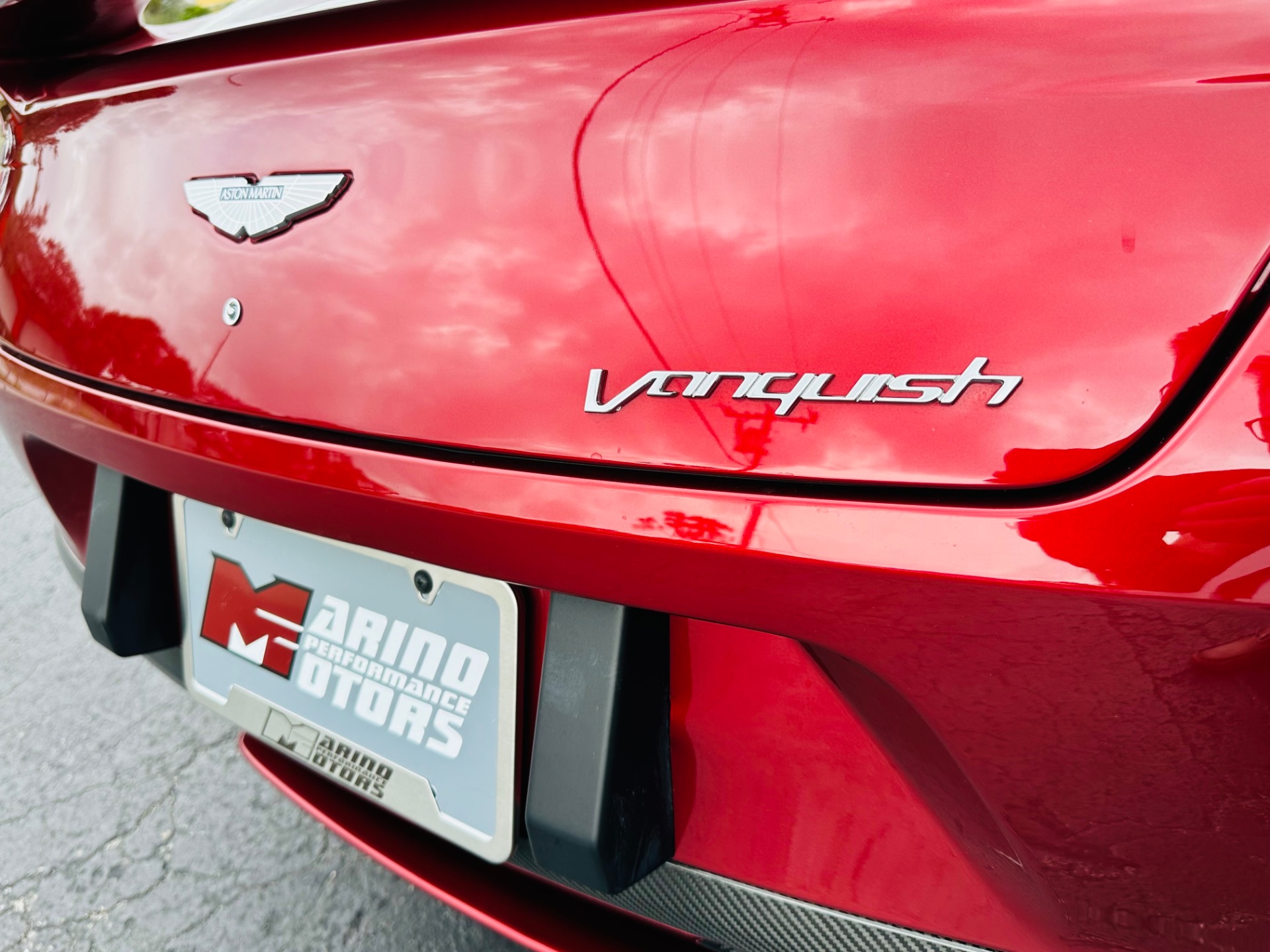 Used-2015-Aston-Martin-Vanquish-Volante