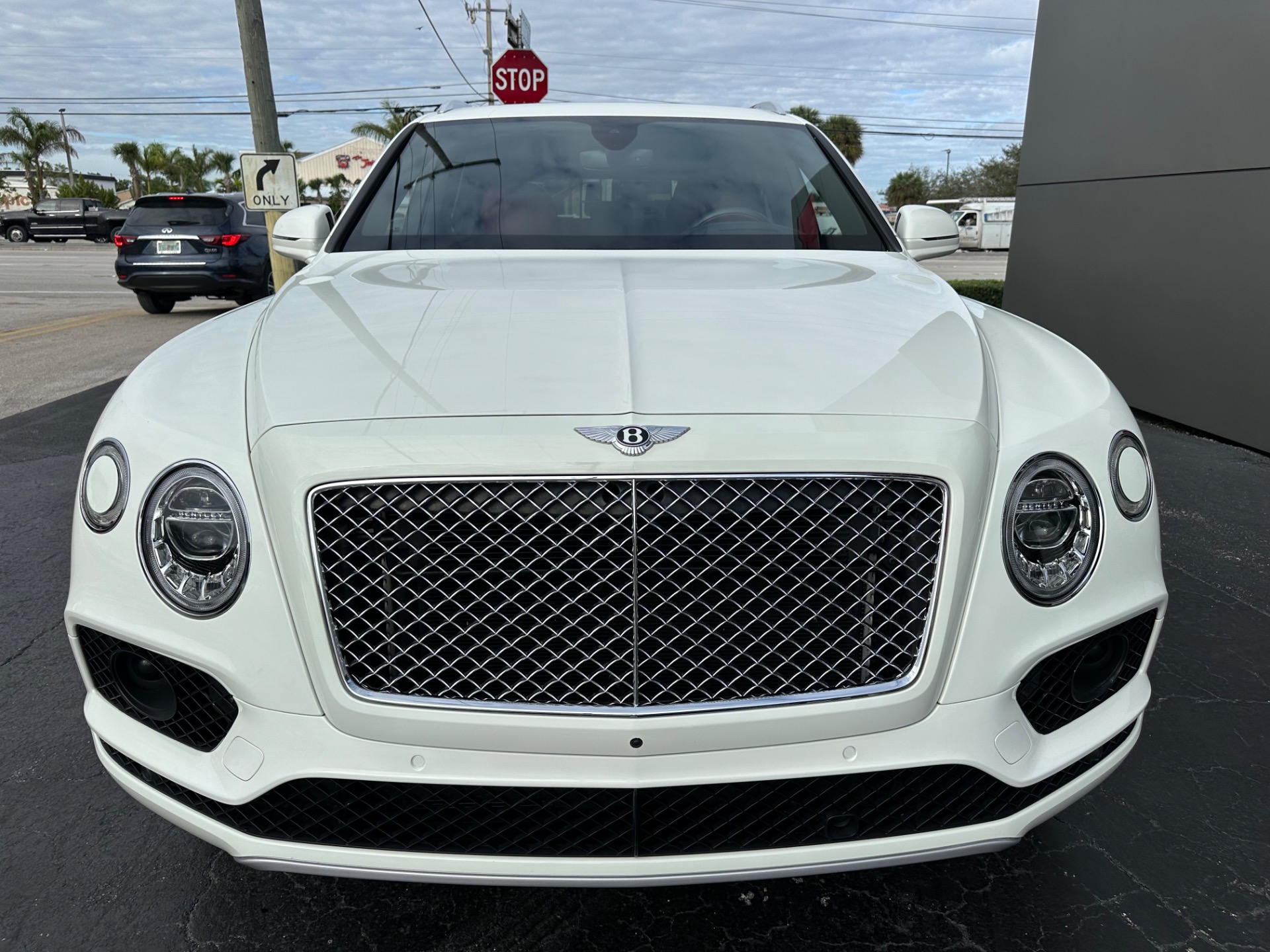 Used-2018-Bentley-Bentayga-W12-Signature-Edition