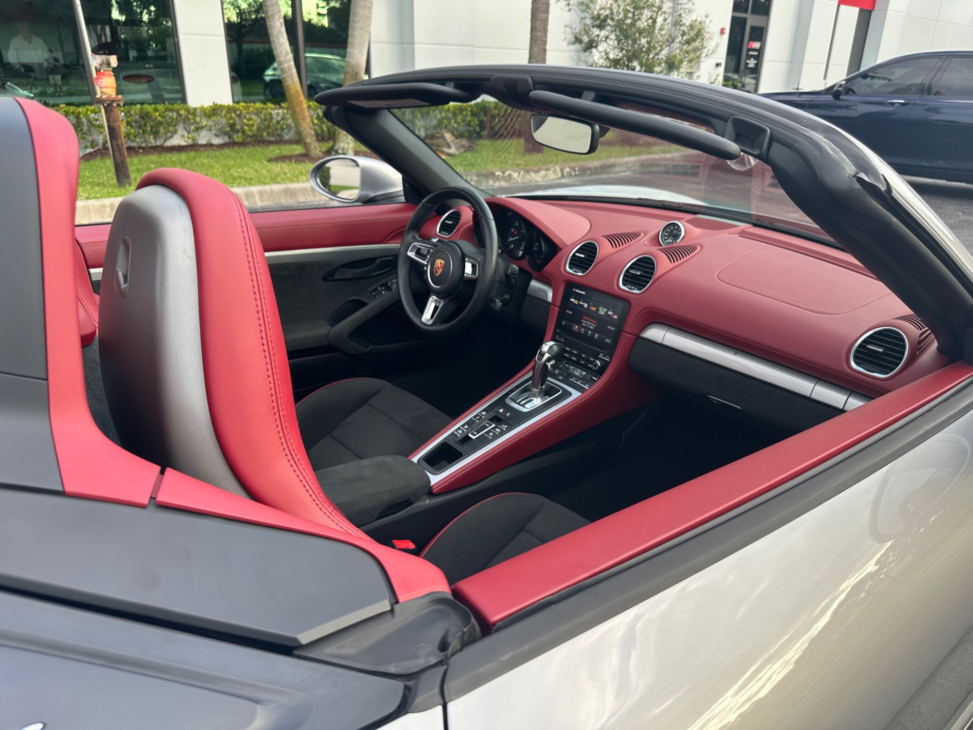Used-2022-Porsche-718-Boxster-Spyder