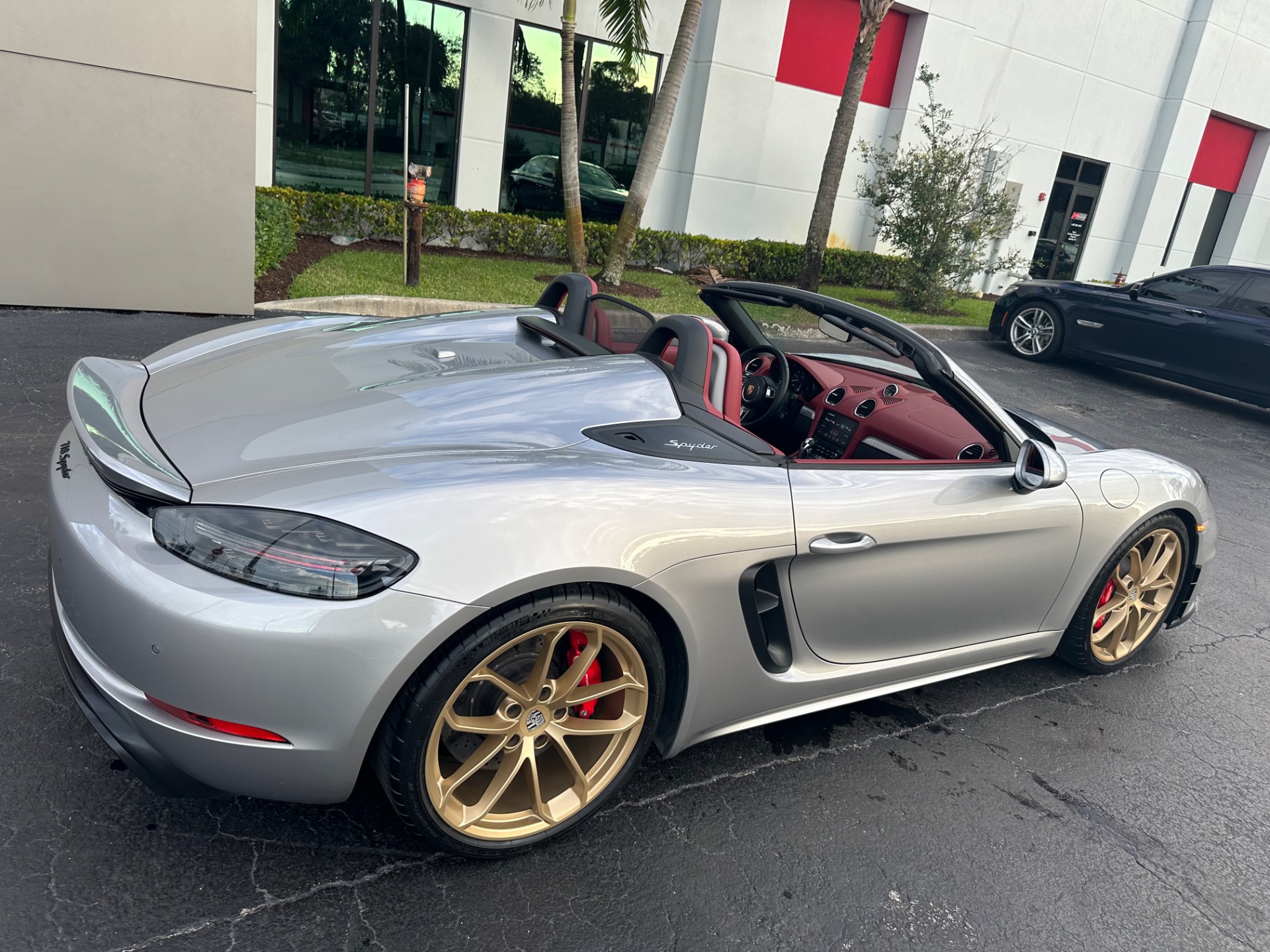 Used-2022-Porsche-718-Boxster-Spyder