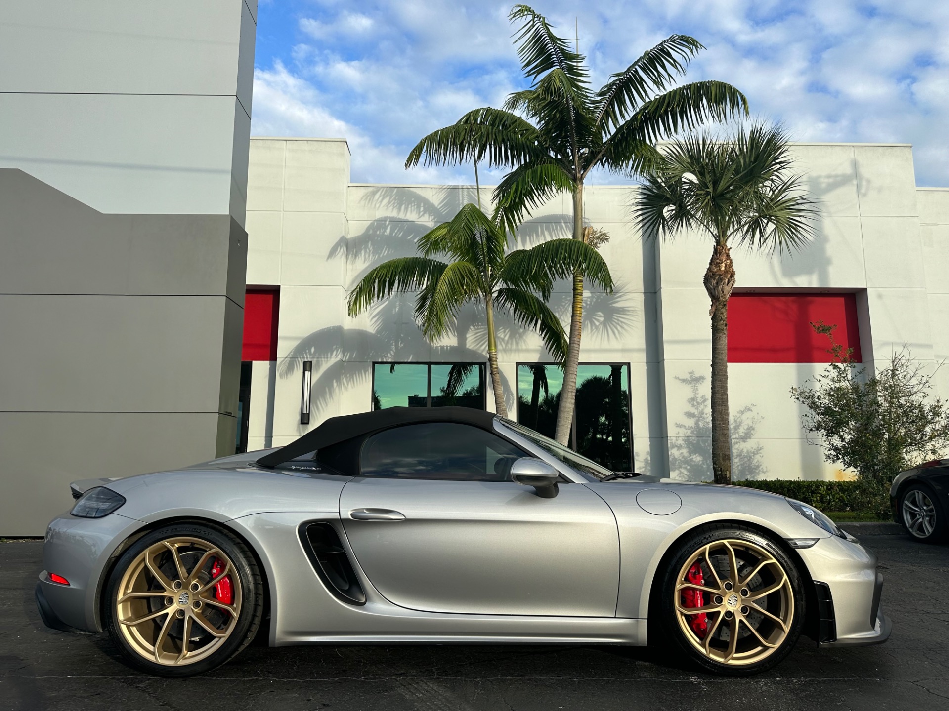 Used-2022-Porsche-718-Boxster-Spyder