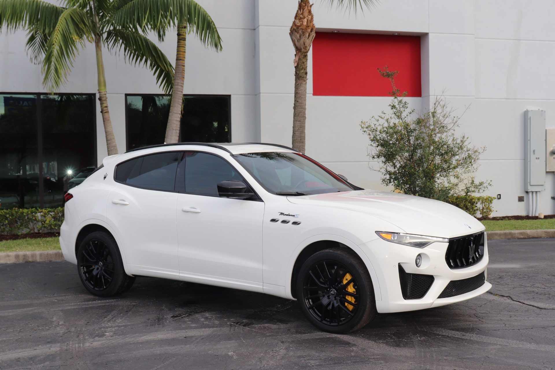 Used-2022-Maserati-Levante-Modena-S