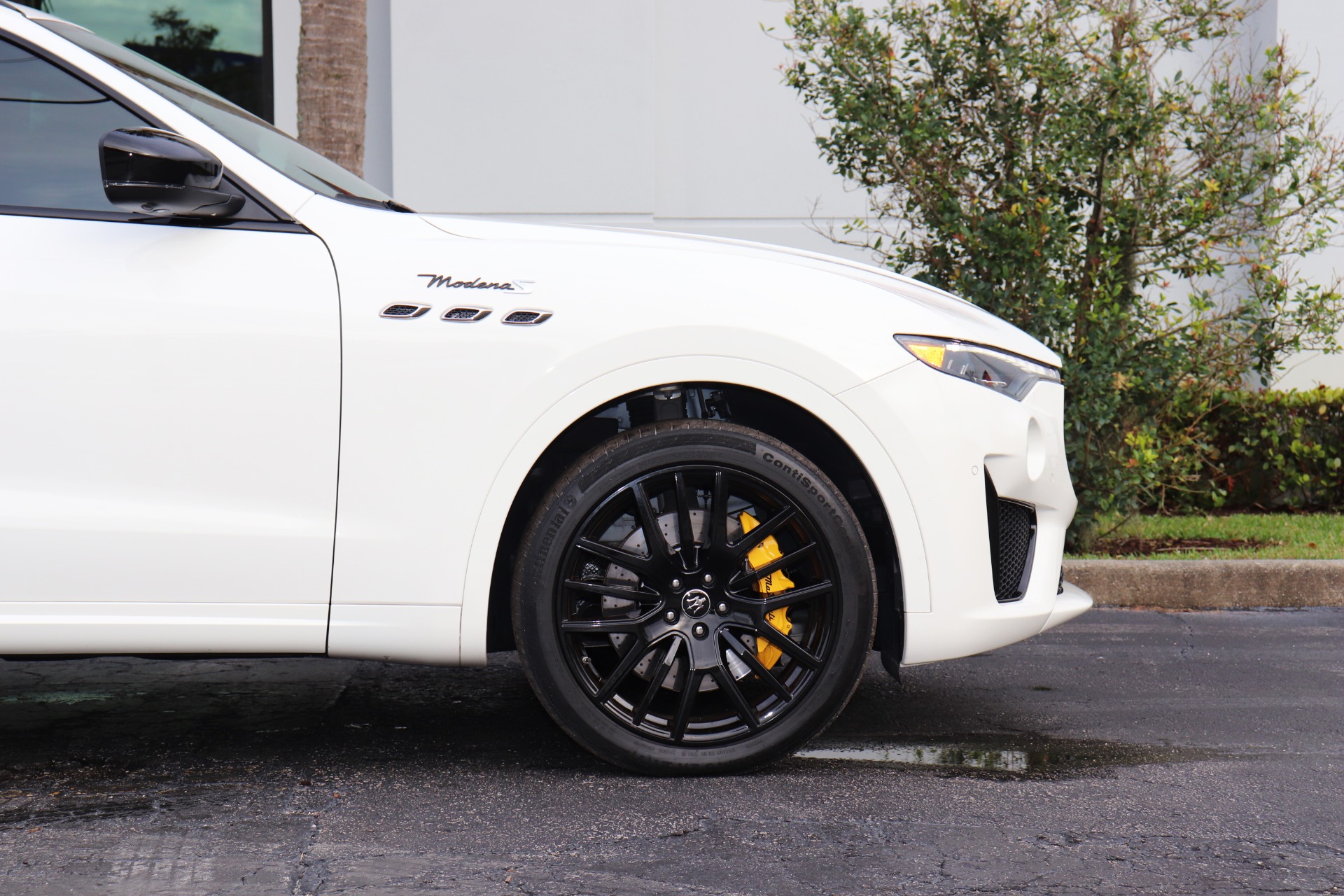 Used-2022-Maserati-Levante-Modena-S